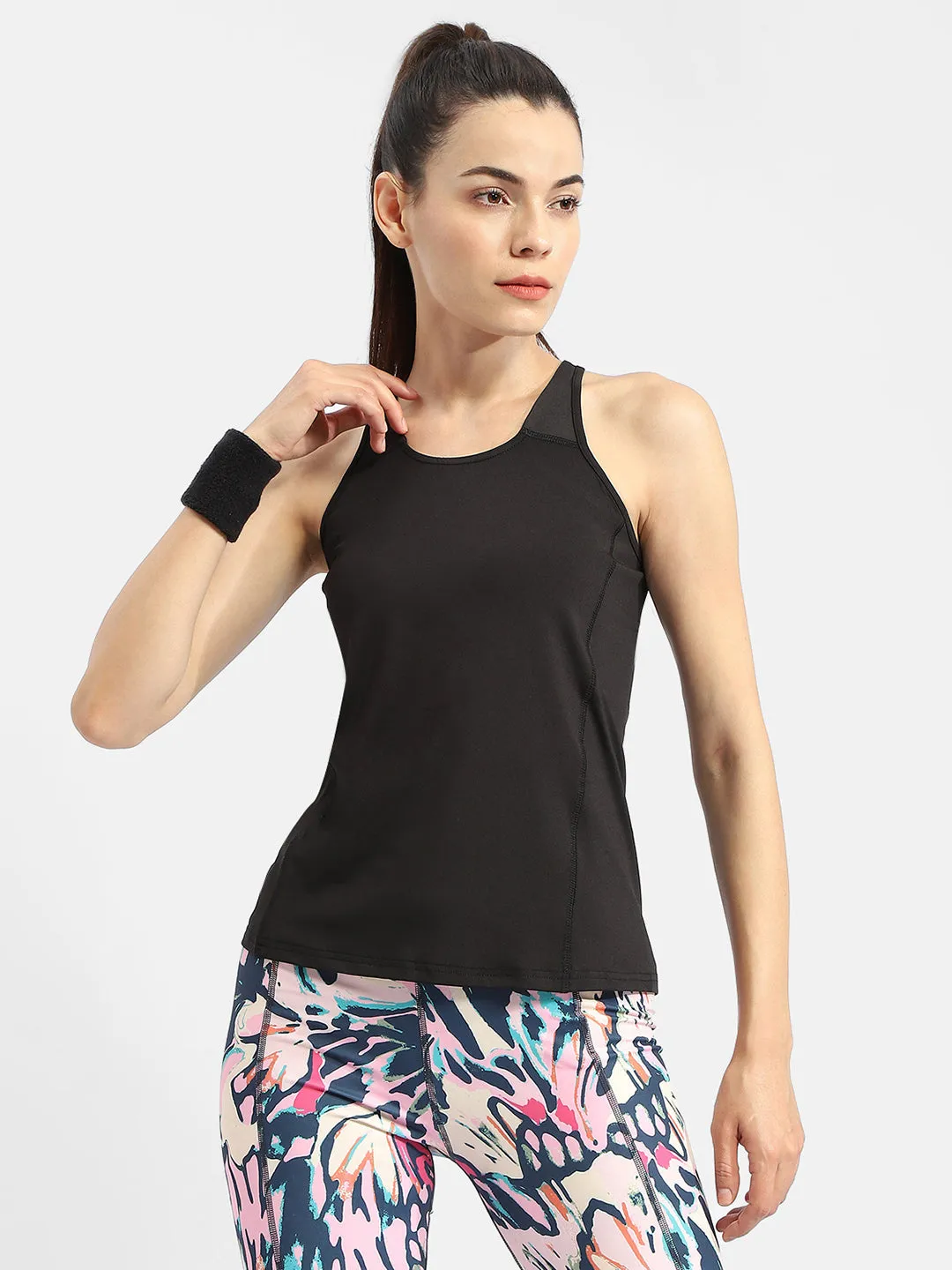 FlexSeamTechnology Minimal Mood Madame Solid Black Active Tank Top
