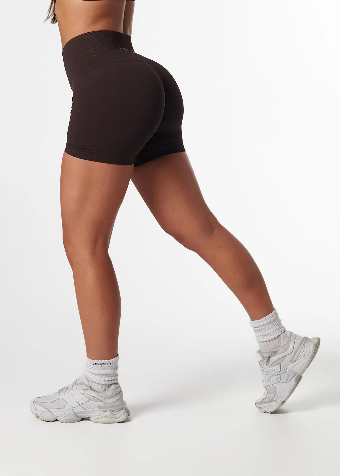 SHAPE SIGNATURE SHORTS - ESPRESSO Waterproof Feature Quick Dry Material