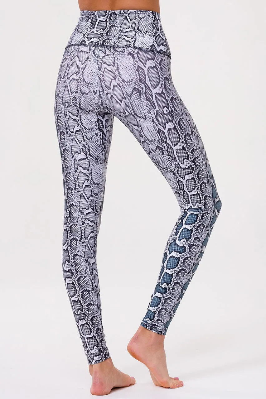Onzie High Rise Legging - Black/White Viper Mid Rise Support