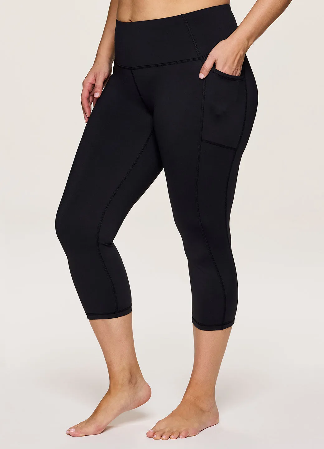 Plus Tech Flex Ultra Hold Capri Sleek Motion