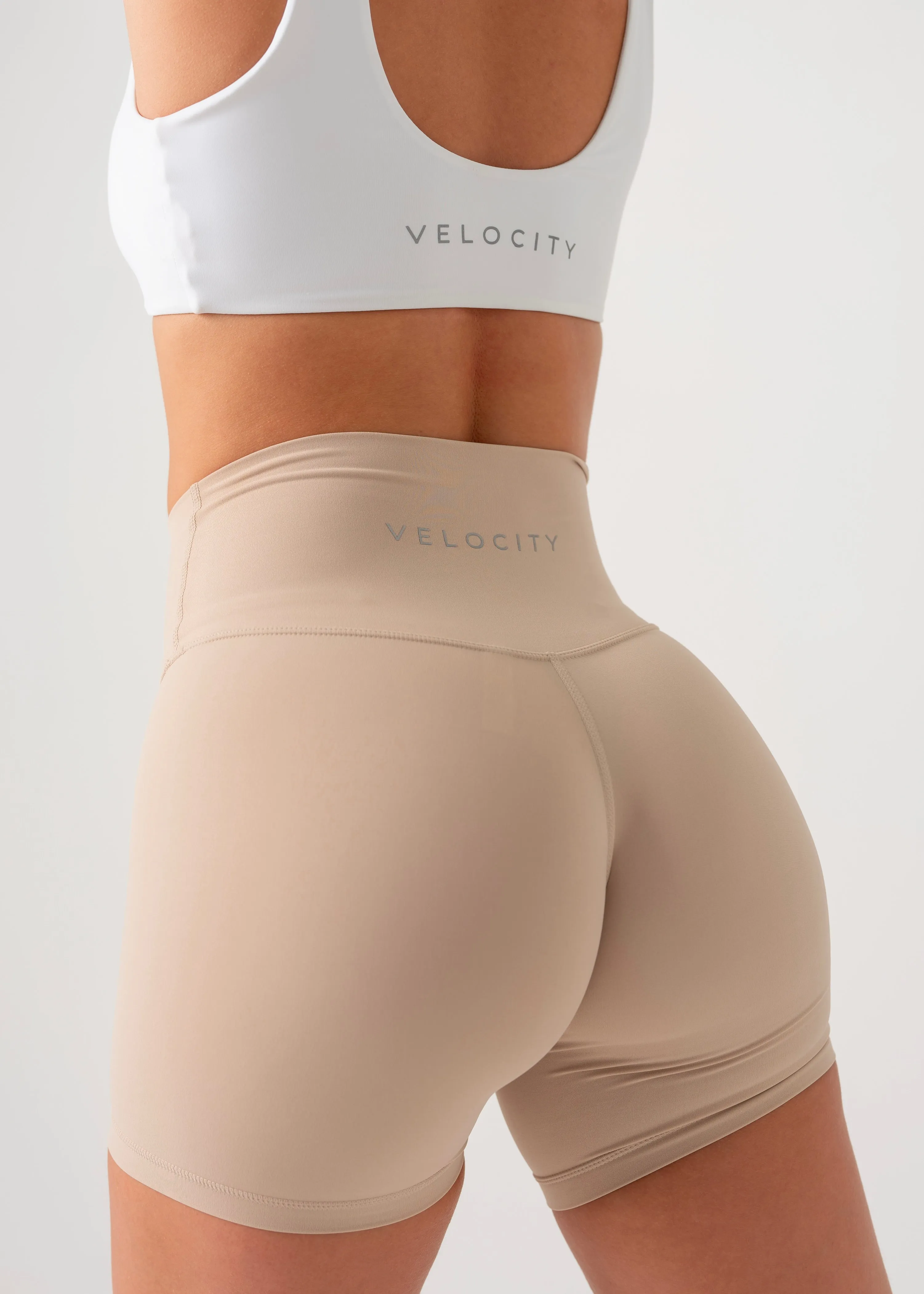 PERFORMANCE SHORTS - NUDE Ultra Soft Lining Playful Style