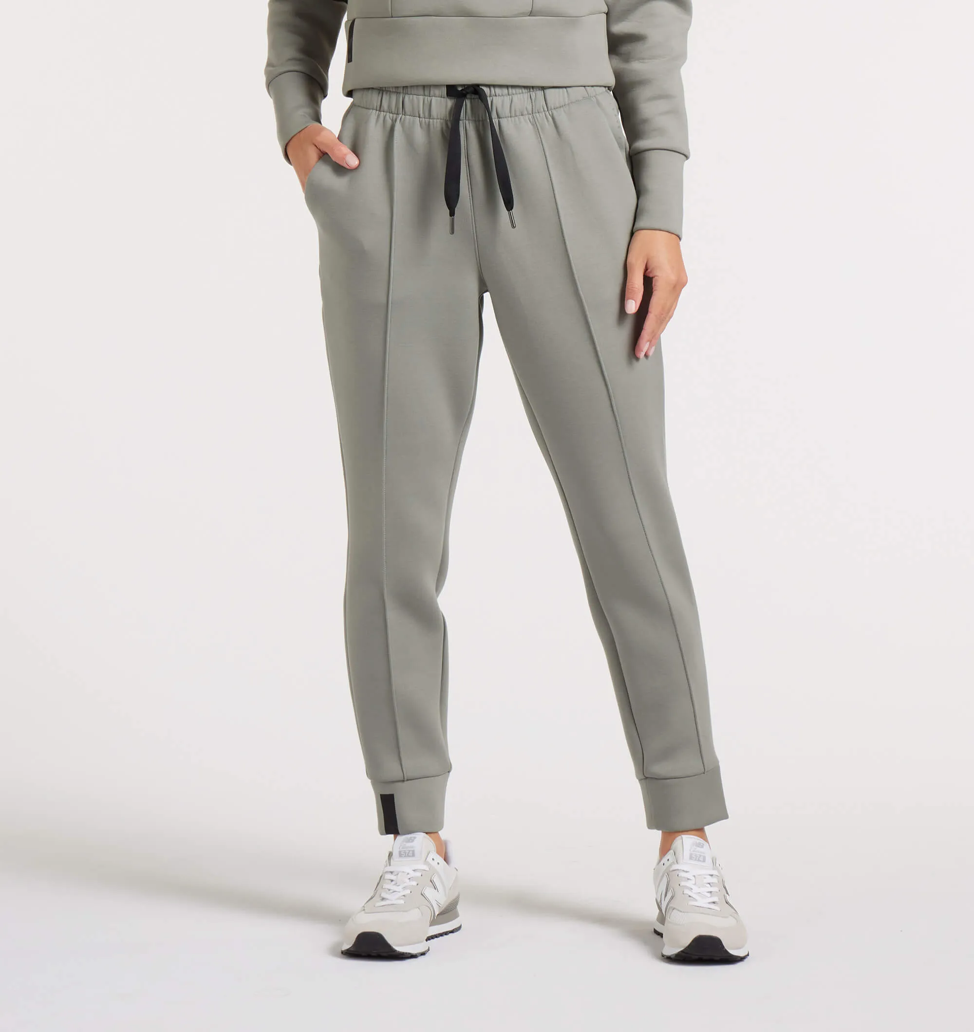 Dynamic Fit LuxBreak Sweat Jogger