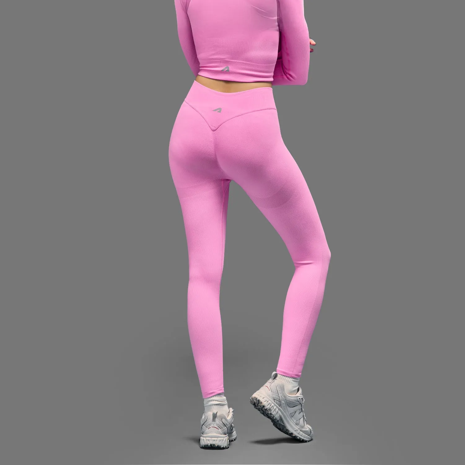 Limitless snatched criss cross waistband legging - PINK Stretch Power Active Lifestyle Morning Jog
