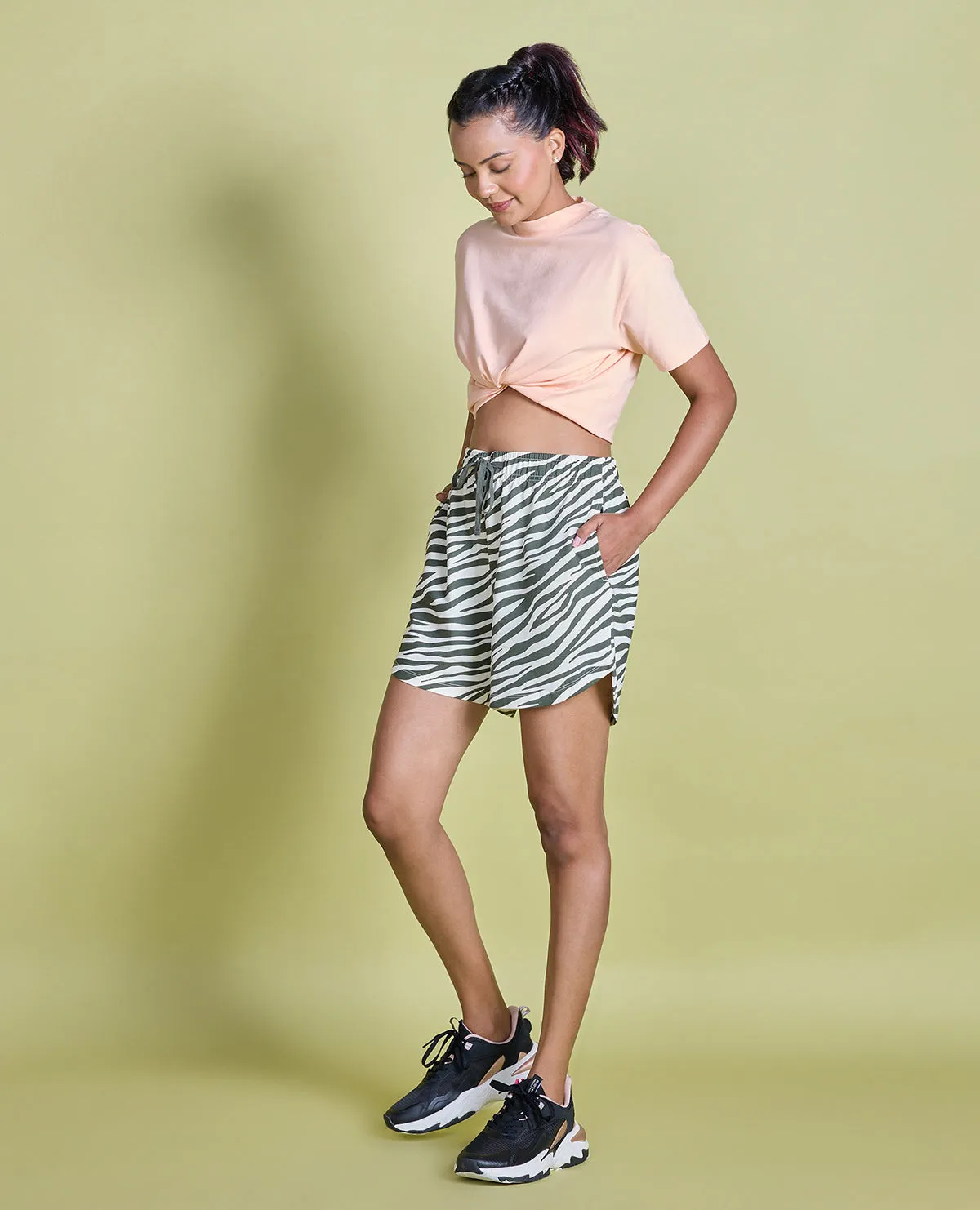 Dynamic Flex Zones Stretchable Material Nykd All Day Printed Terry Shorts - NYAT287 - Zebra green print