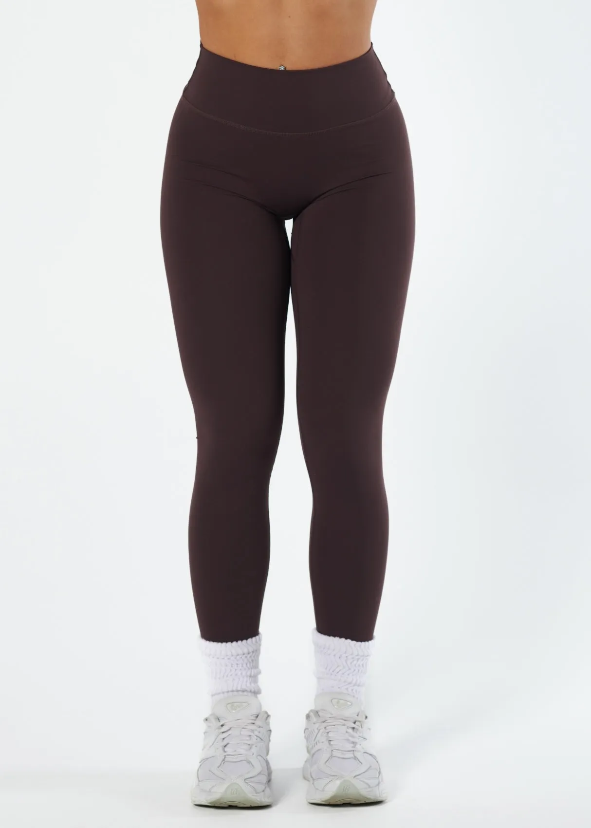 Training Look SERENE INVISIBLE SCRUNCH LEGGINGS - COCOA