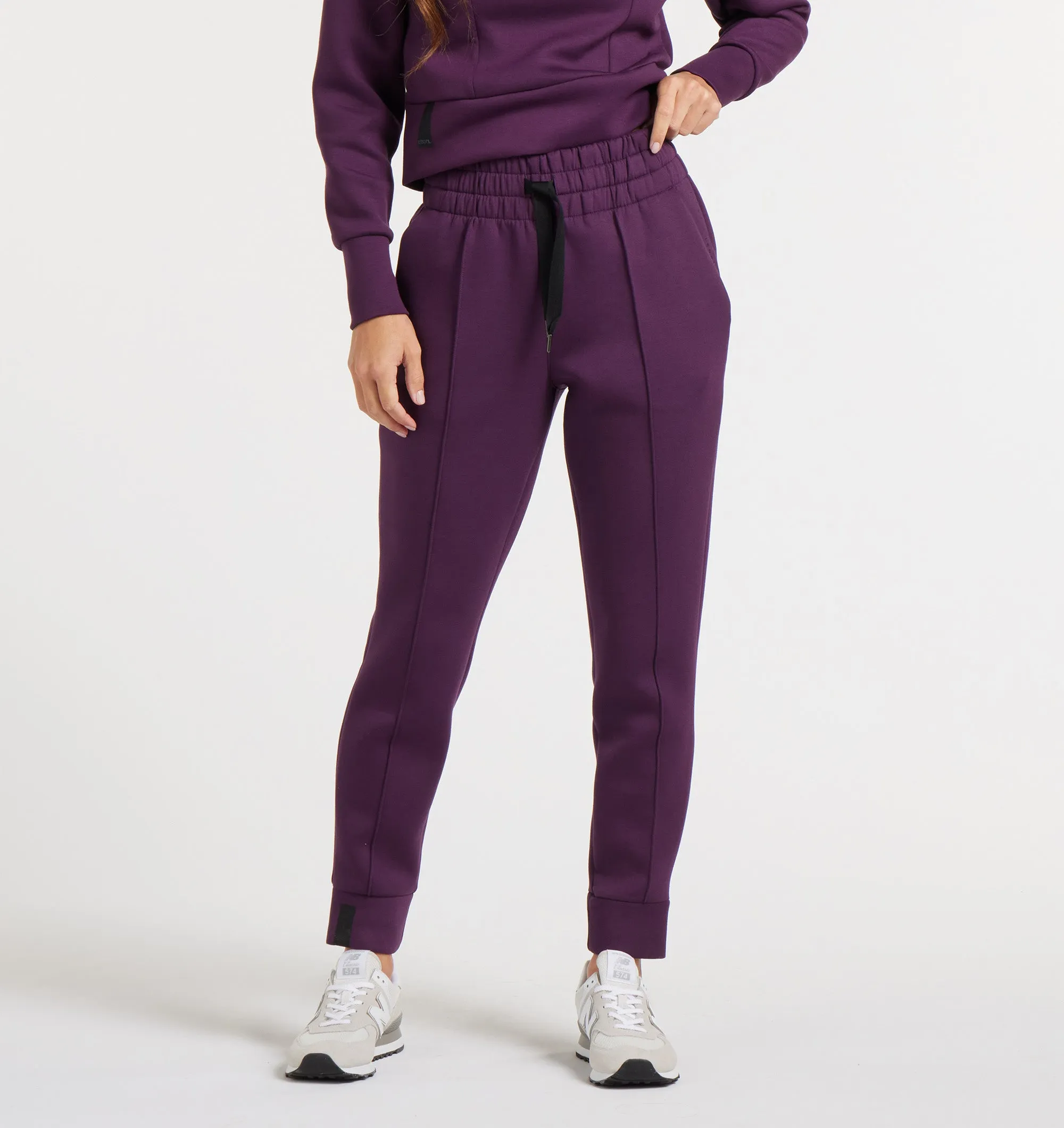Comfort-First Casual Comfort Fit LuxBreak Sweat Jogger