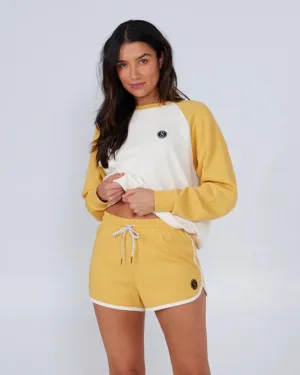 Fan gear Women's Set Sail Short - Baked Yellow