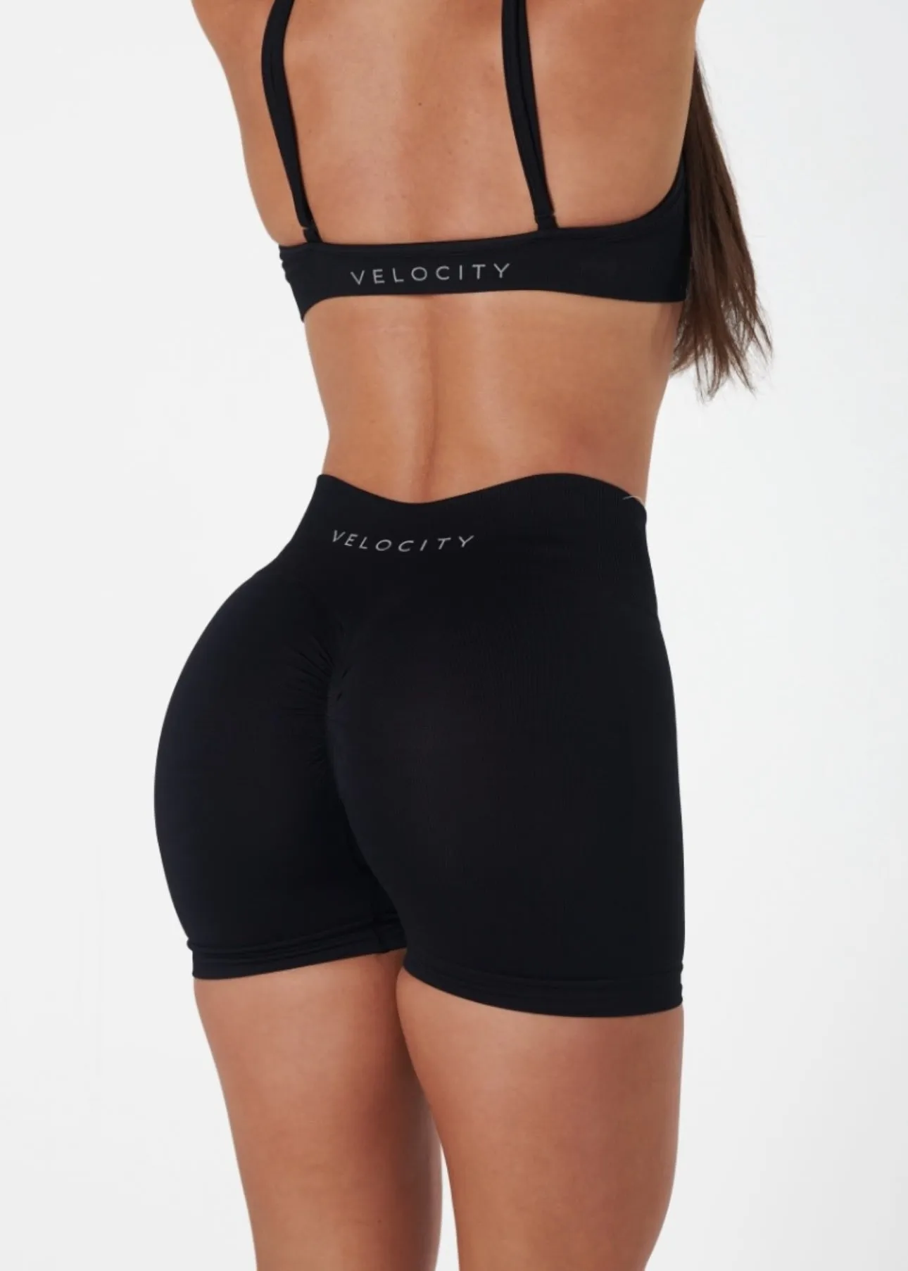 skiing outfit Moisture wicking SIGNATURE SCRUNCH SHORTS - LIQUORICE