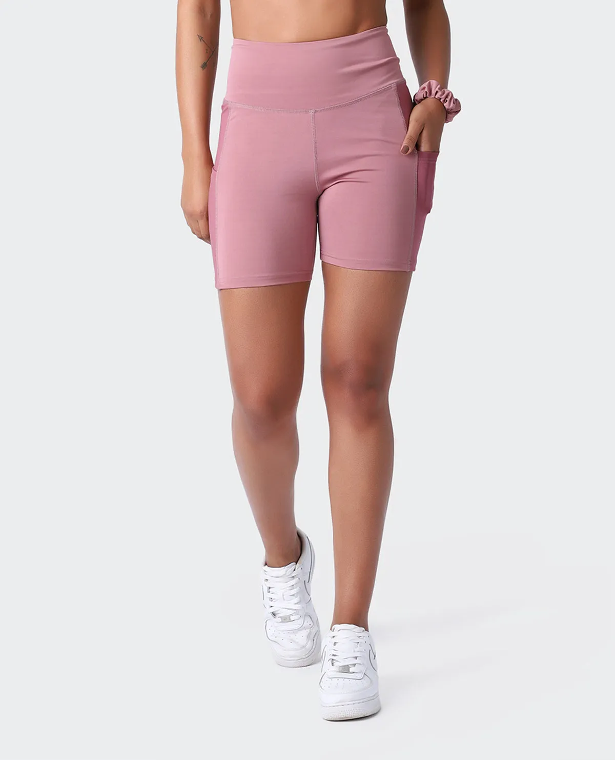 NoChafeFinish Women Sports Gym Shorts with Pockets