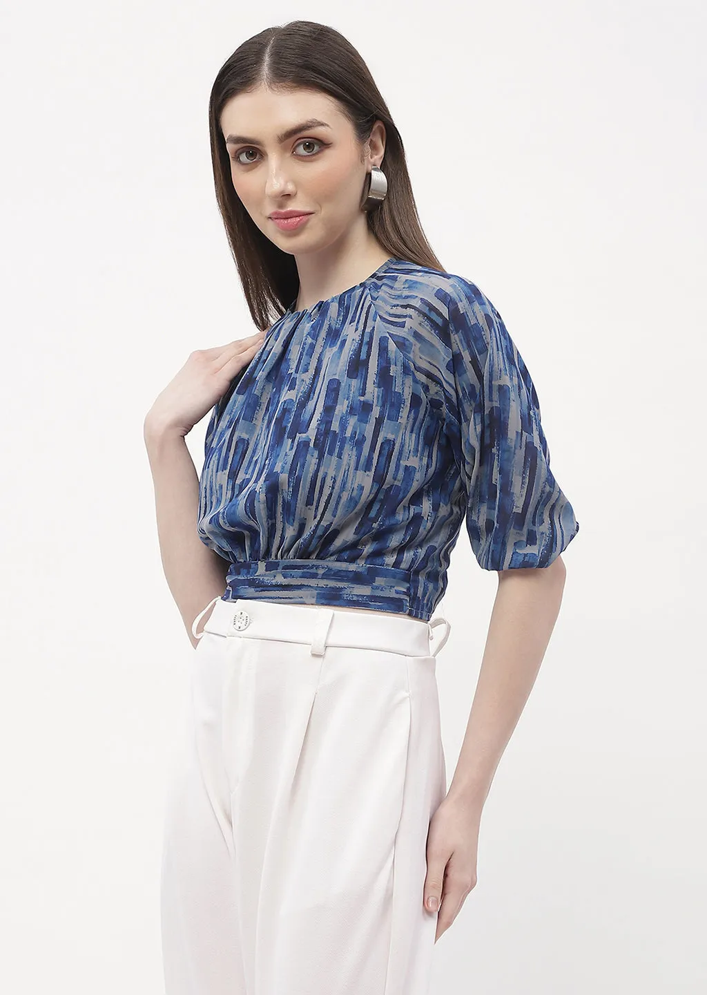 AbrasionResistantFabric Earth Fit Madame Raglan Sleeve Blue Abstract Print Crop Top