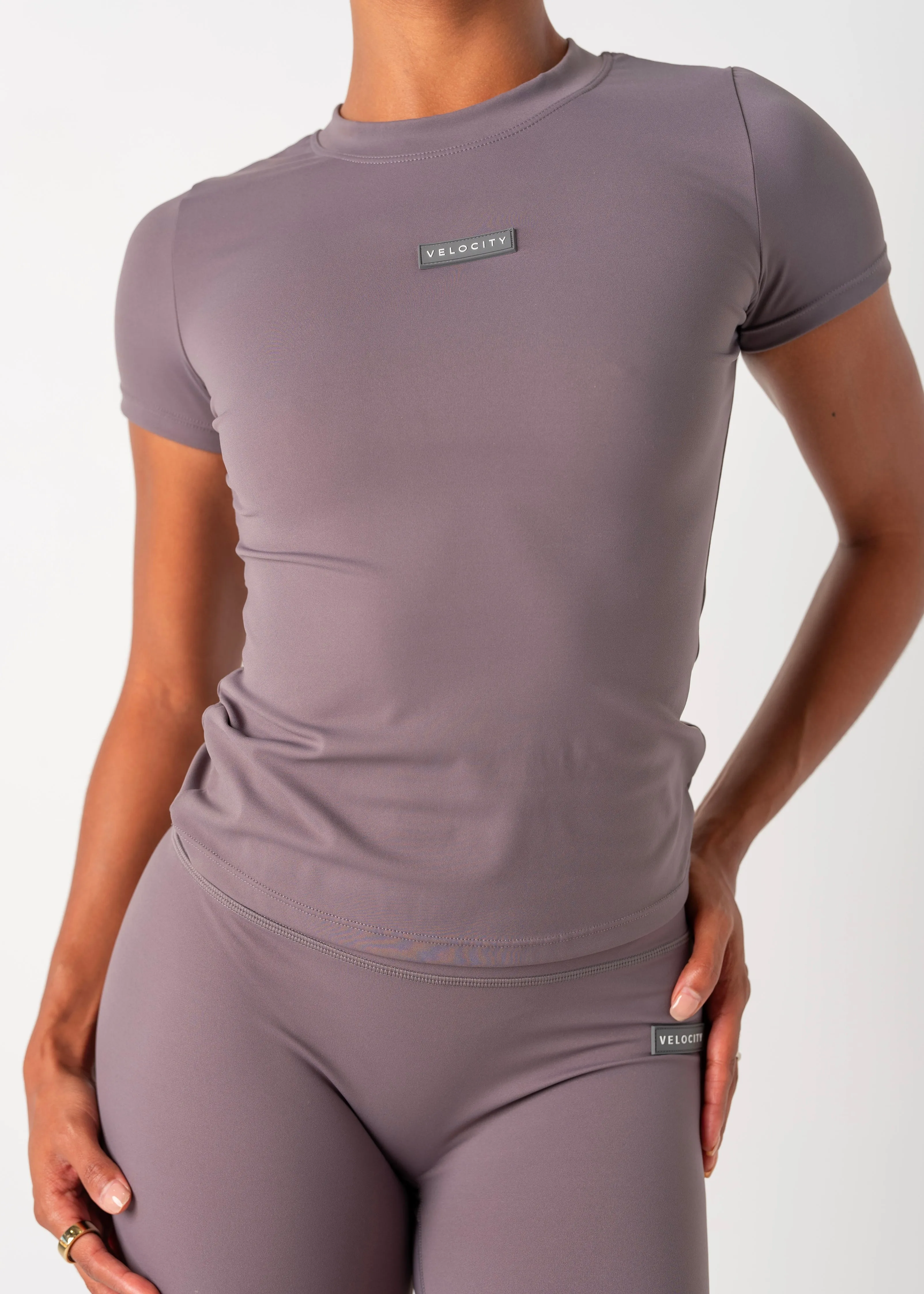 Cyber Core SS FITTED TEE - GRAPHITE