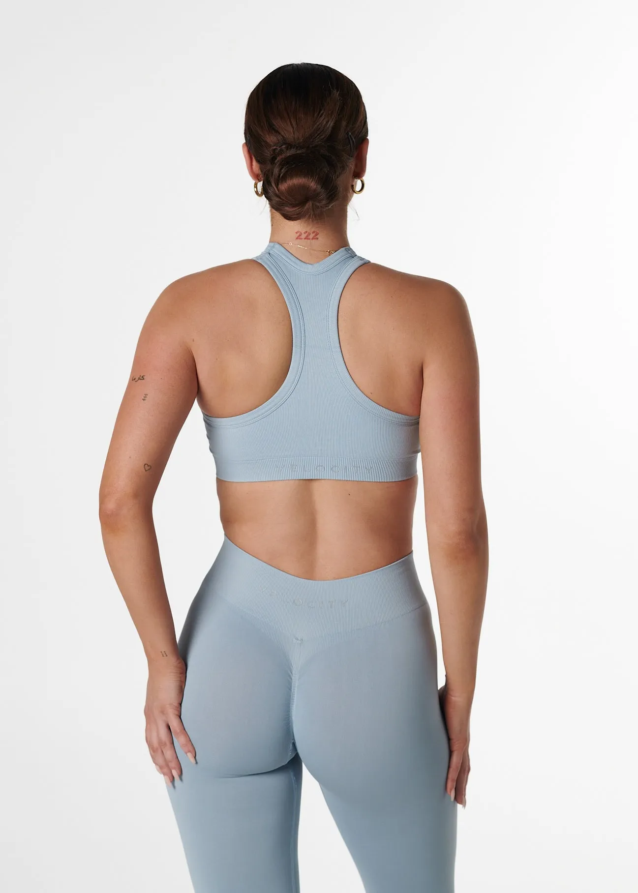 Red workout gear SILHOUETTE CROP - GLACIER