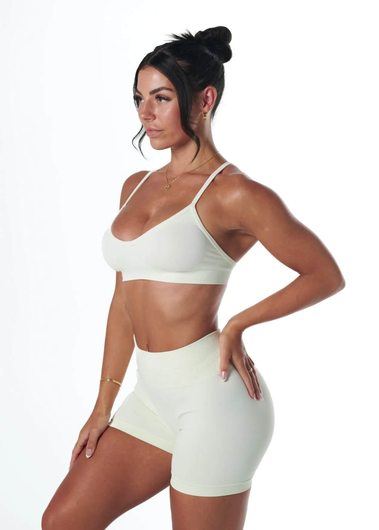 Size Range SIGNATURE BRA - VANILLA