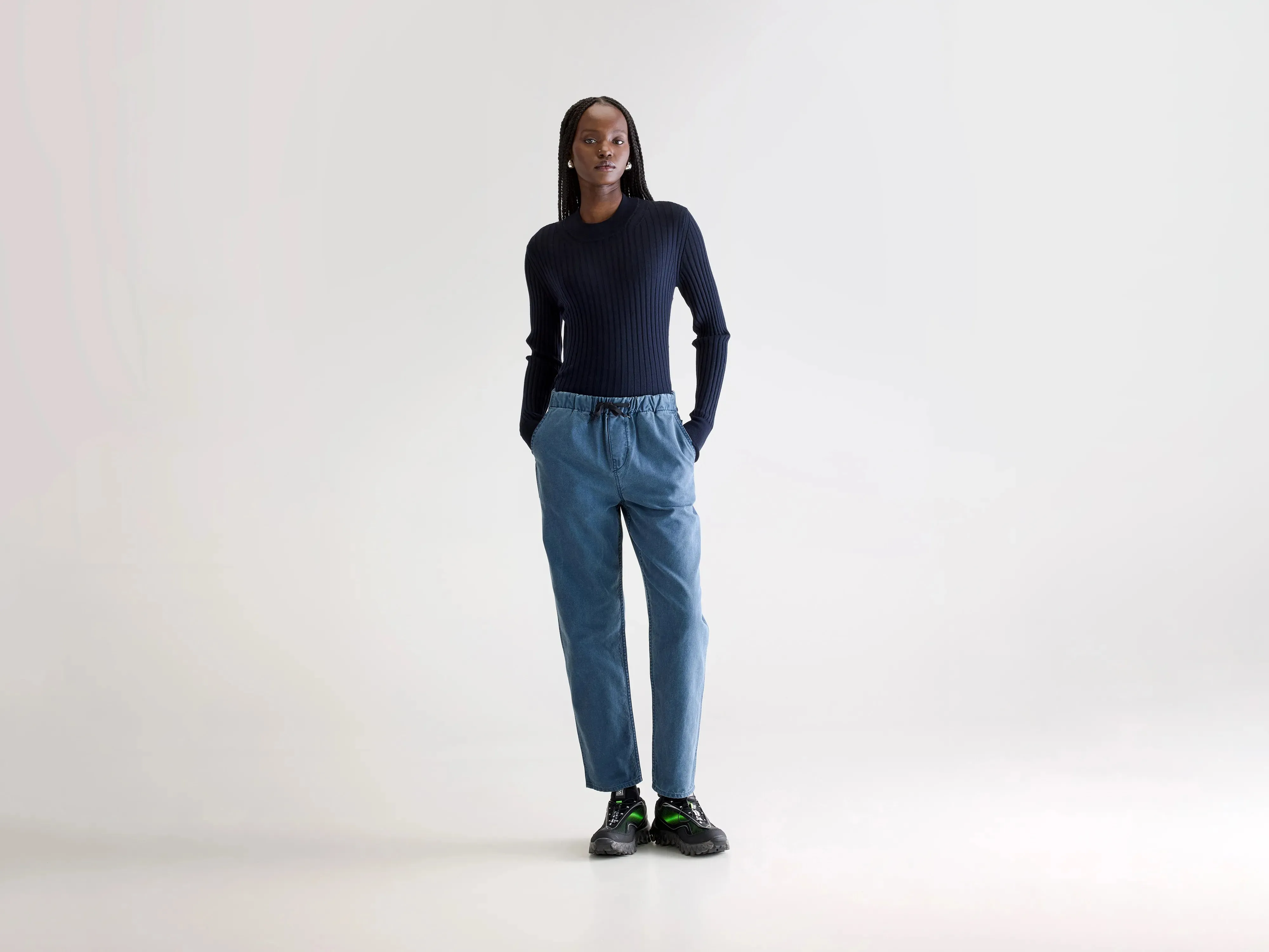 Pizzy relaxed trousers (252 / W / BLUES) Layer Essential