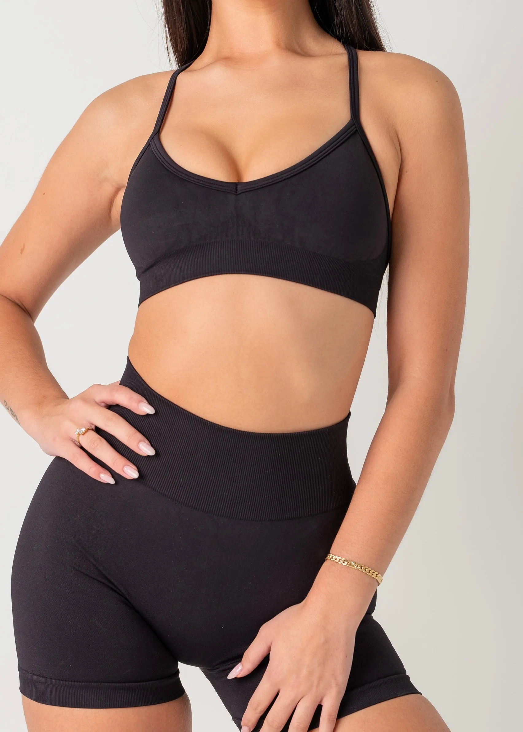 SIGNATURE BRA - LIQUORICE High-intensity workouts