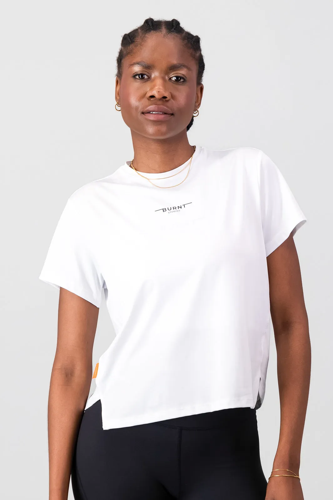 Essential Movement Tee - White Easy Wear Look