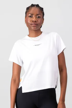 Essential Movement Tee - White Easy Wear Look