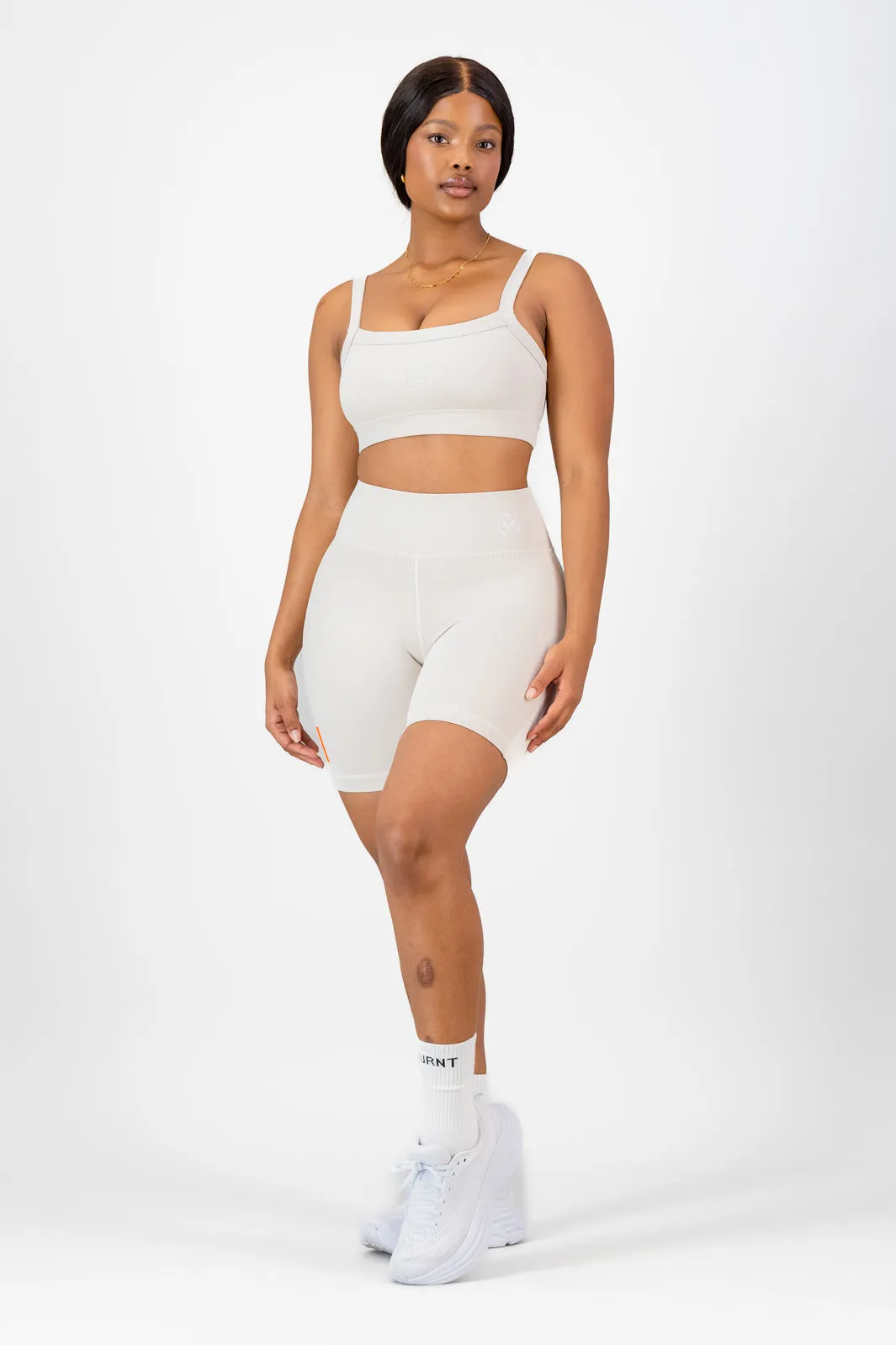 Core Short - Vanilla Preppy look Modern Cut