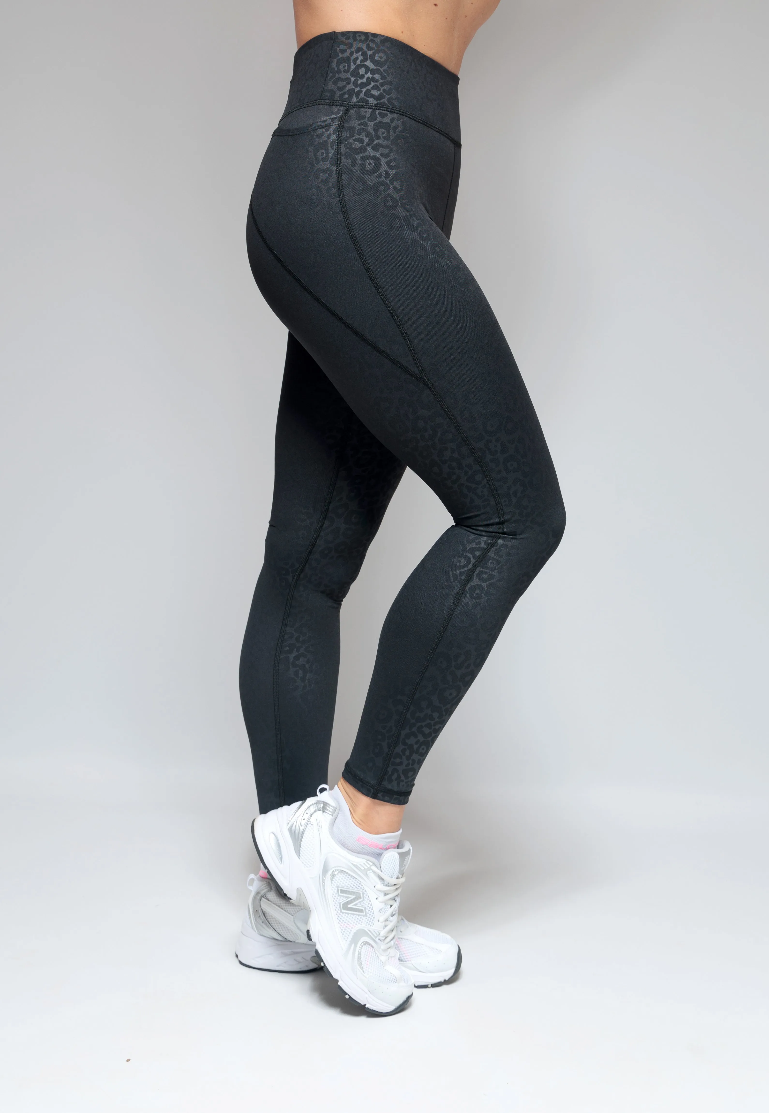 Mesh Panel Outdoor Running Morning Jog Ultra Light Black Cat
