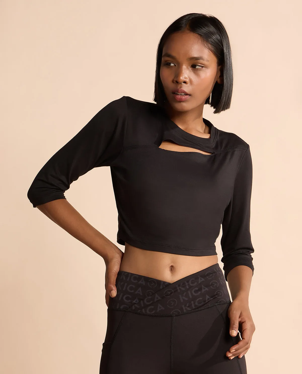 Timeless Layering Set In Sleeve Gym Feather Feel Crop Top Black