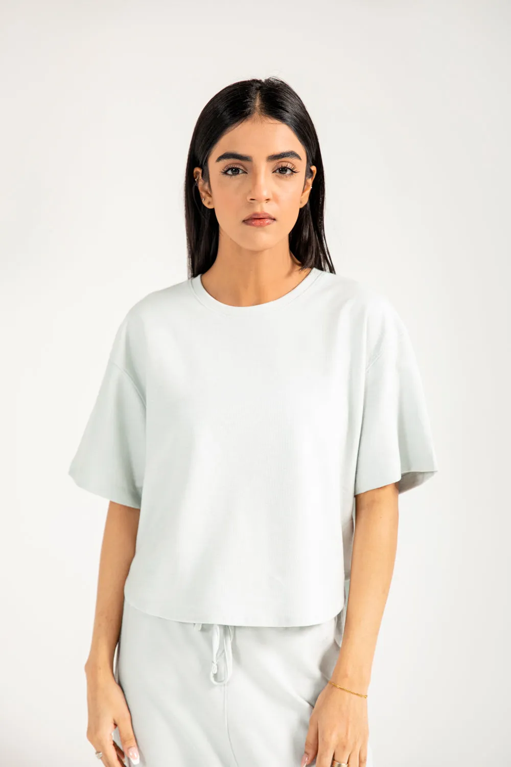 CROPPED TEE WITH HEM DETAIL Harbor Style