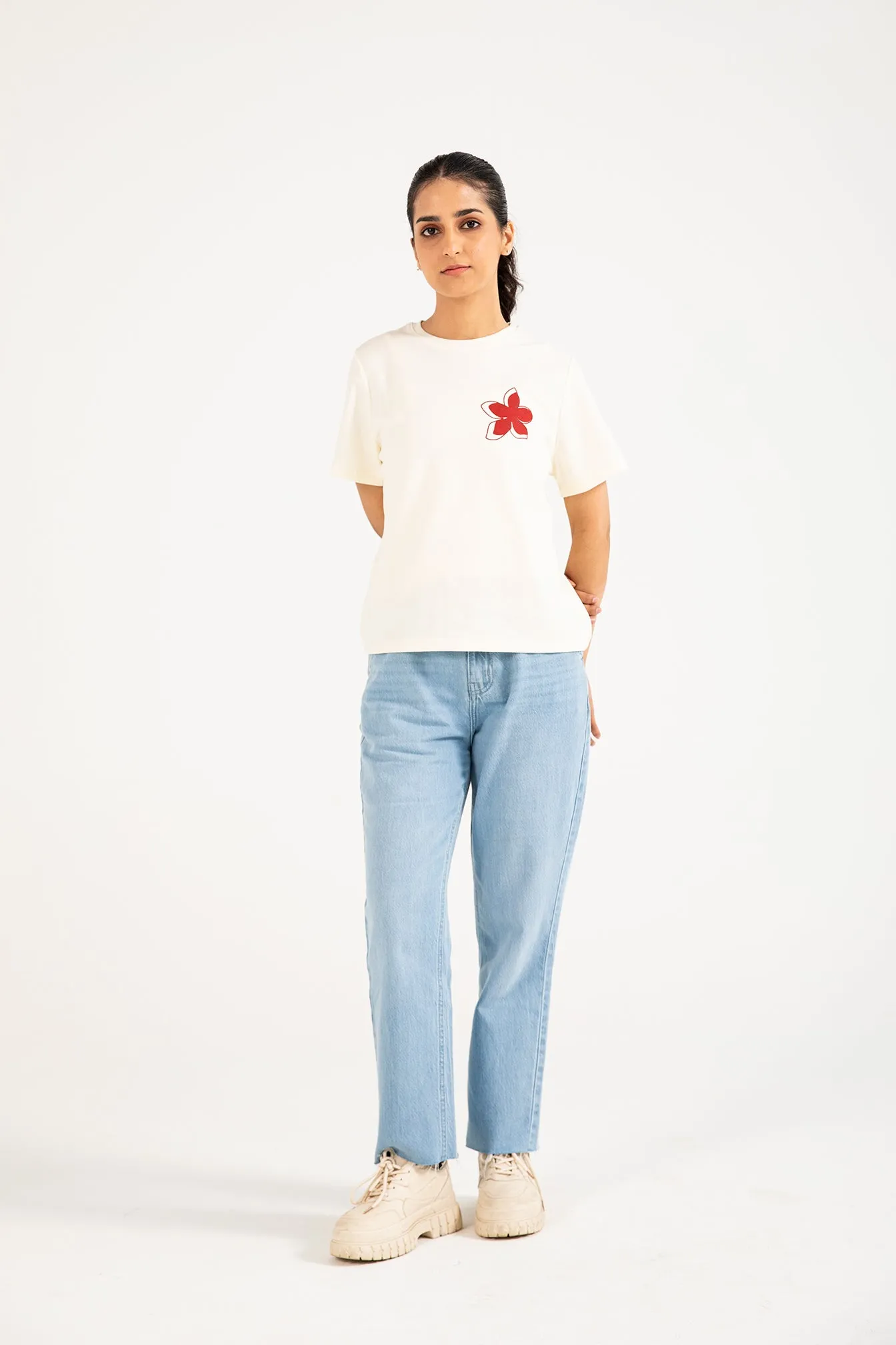 TEXTURED KNIT TOP Hero Tale Lightweight Construction