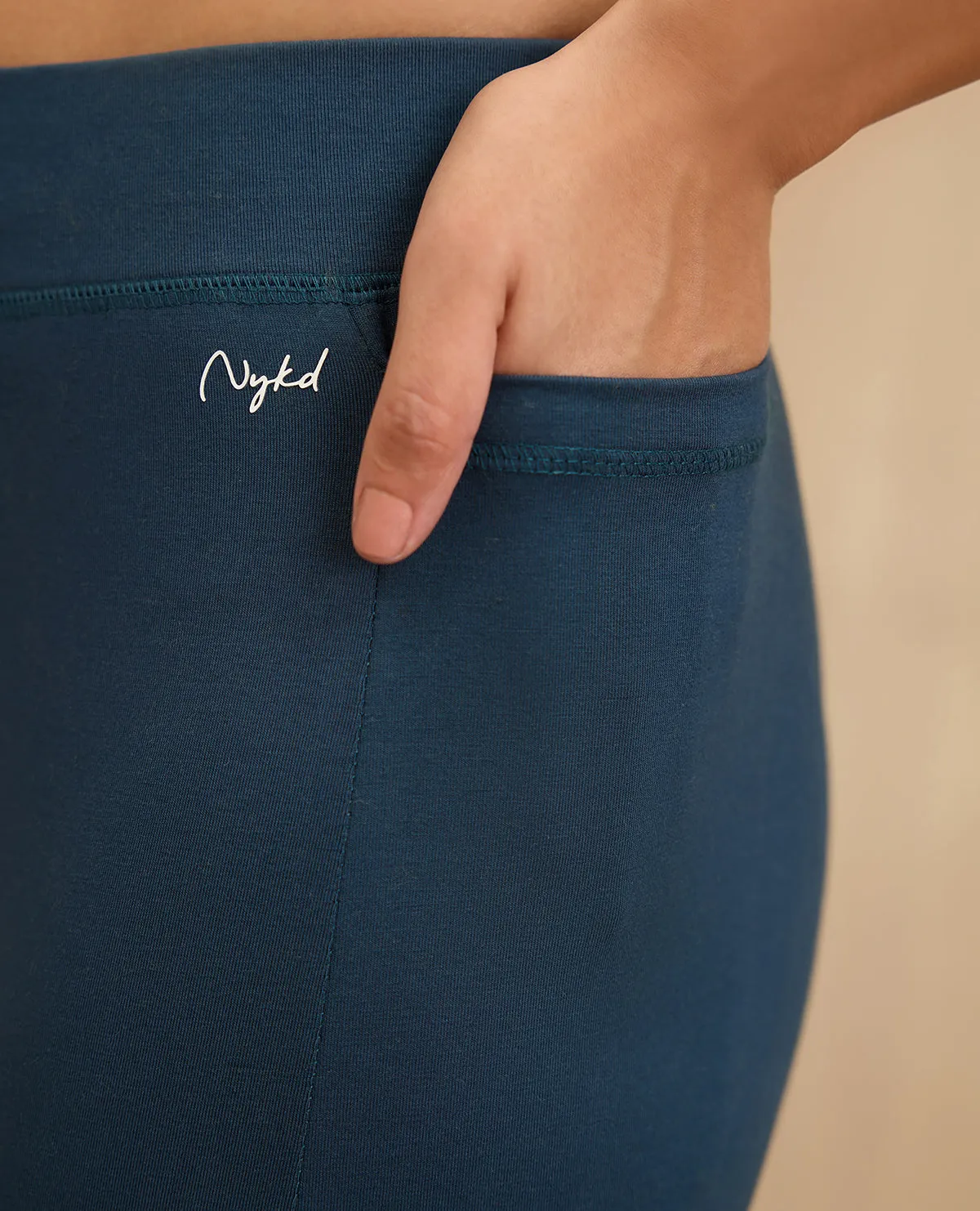 Moisture Management NYKD By Nykaa Comfort Leggings with Pockets! - NYAT401-Blue