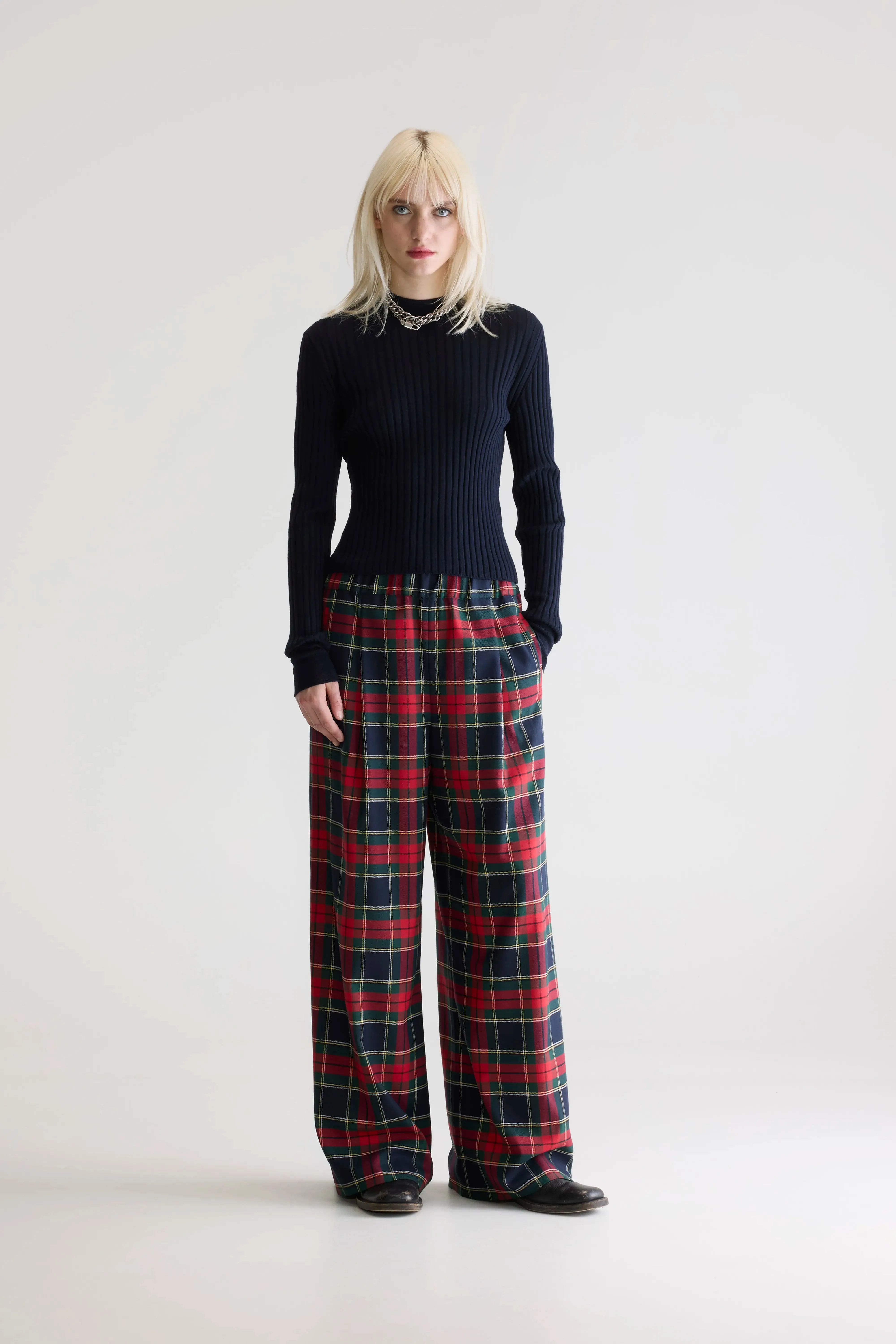 Vespa wide trousers (252 / W / CHECK B) Stable Shape FlexibleMobilityDesign