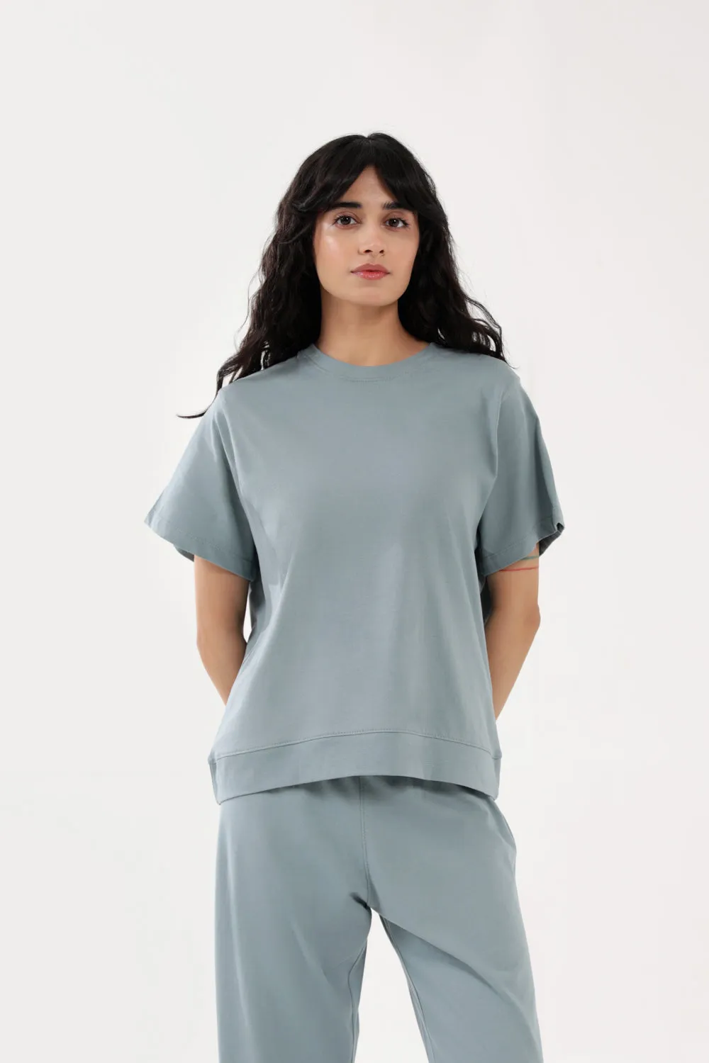 CoolingChannelFabric Trendy Fashion BOX FIT TEE WITH HEM DETAIL