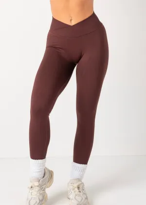 ULTIMATE SEAMLESS SCRUNCH LEGGINGS 3.0 - ESPRESSO Reflective details
