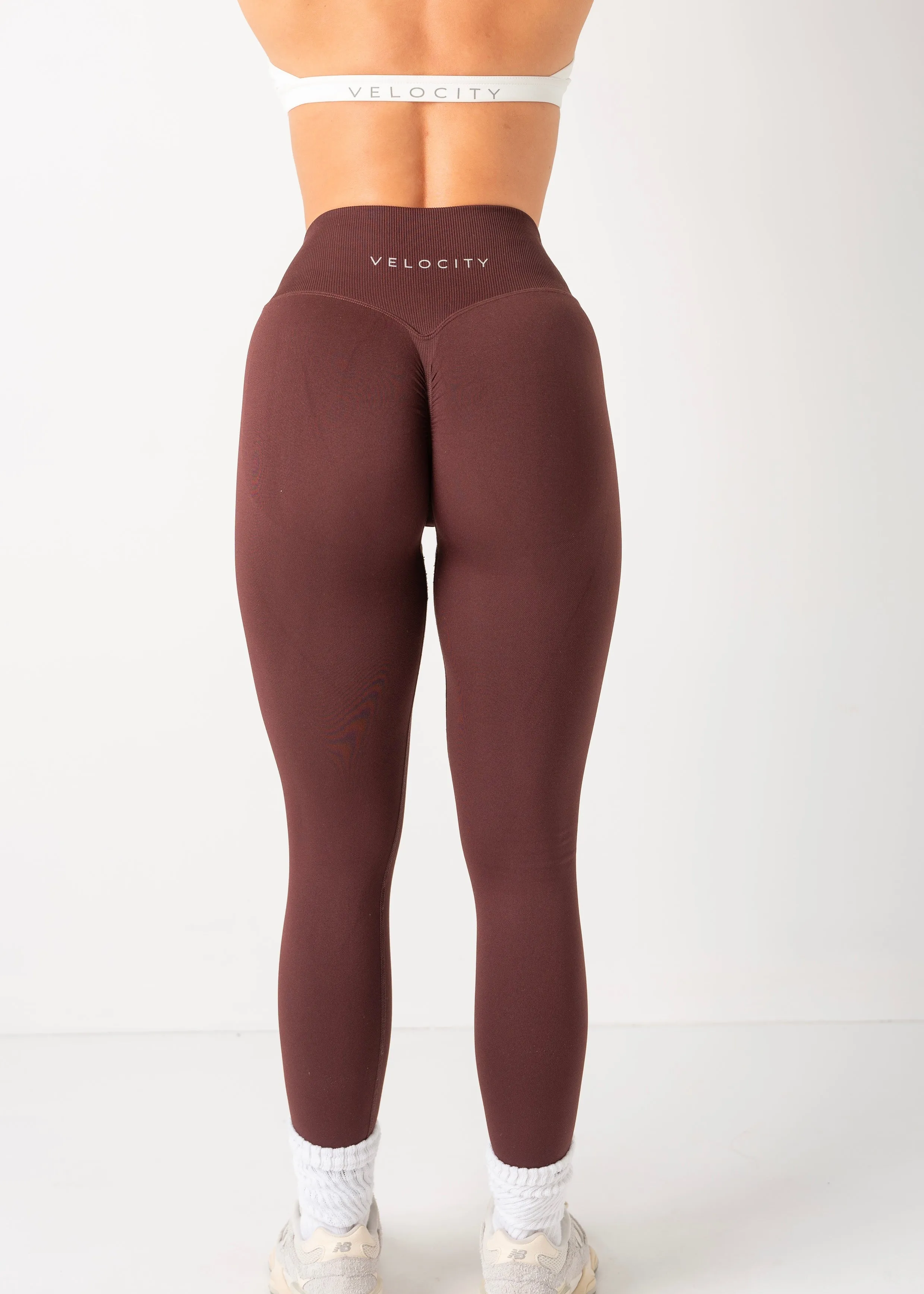 Casual Day Luxury Choice ULTIMATE SEAMLESS SCRUNCH LEGGINGS 3.0 - ESPRESSO