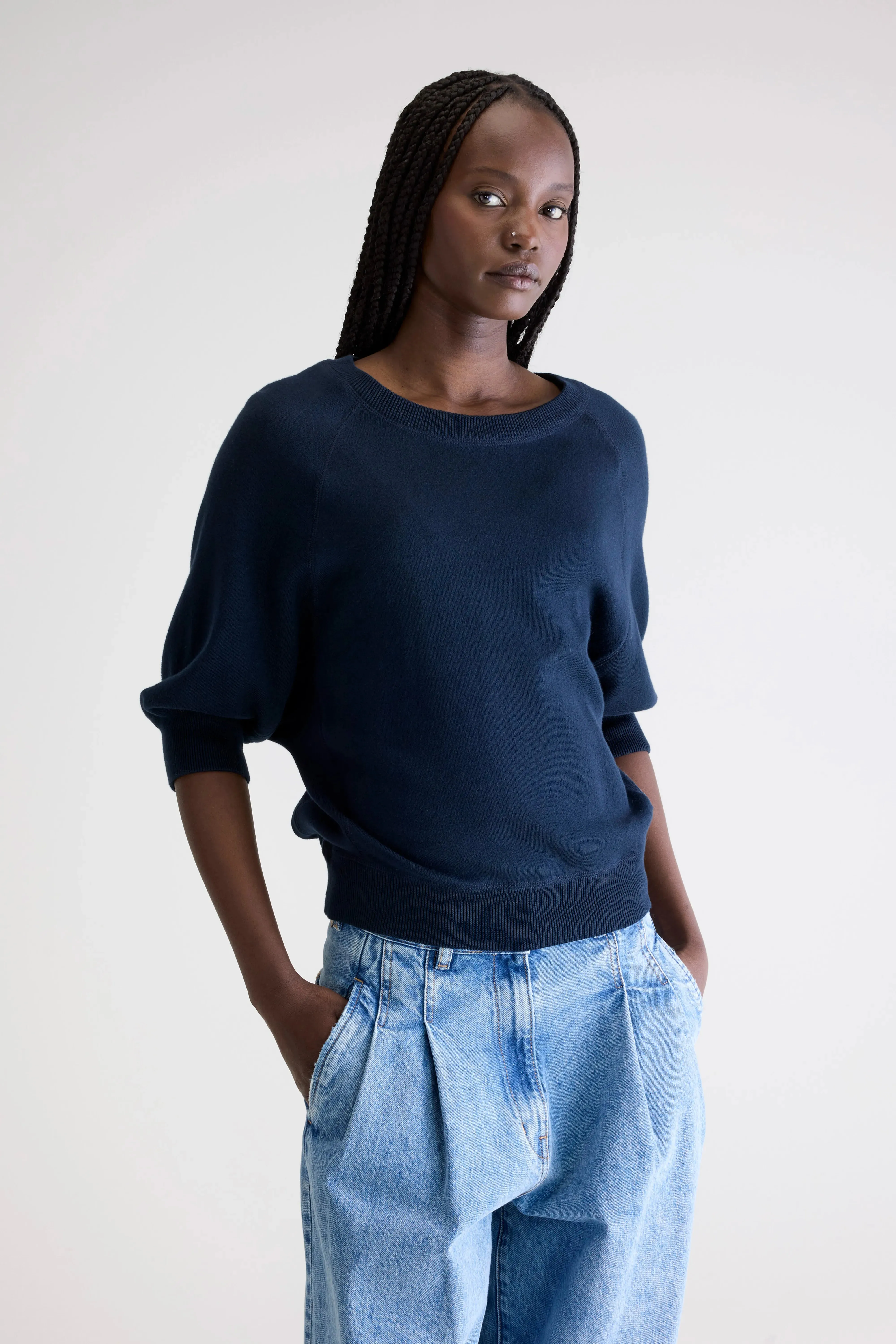 Anglet crew-neck sweater (242 / W / NAVY) product scarf warmth