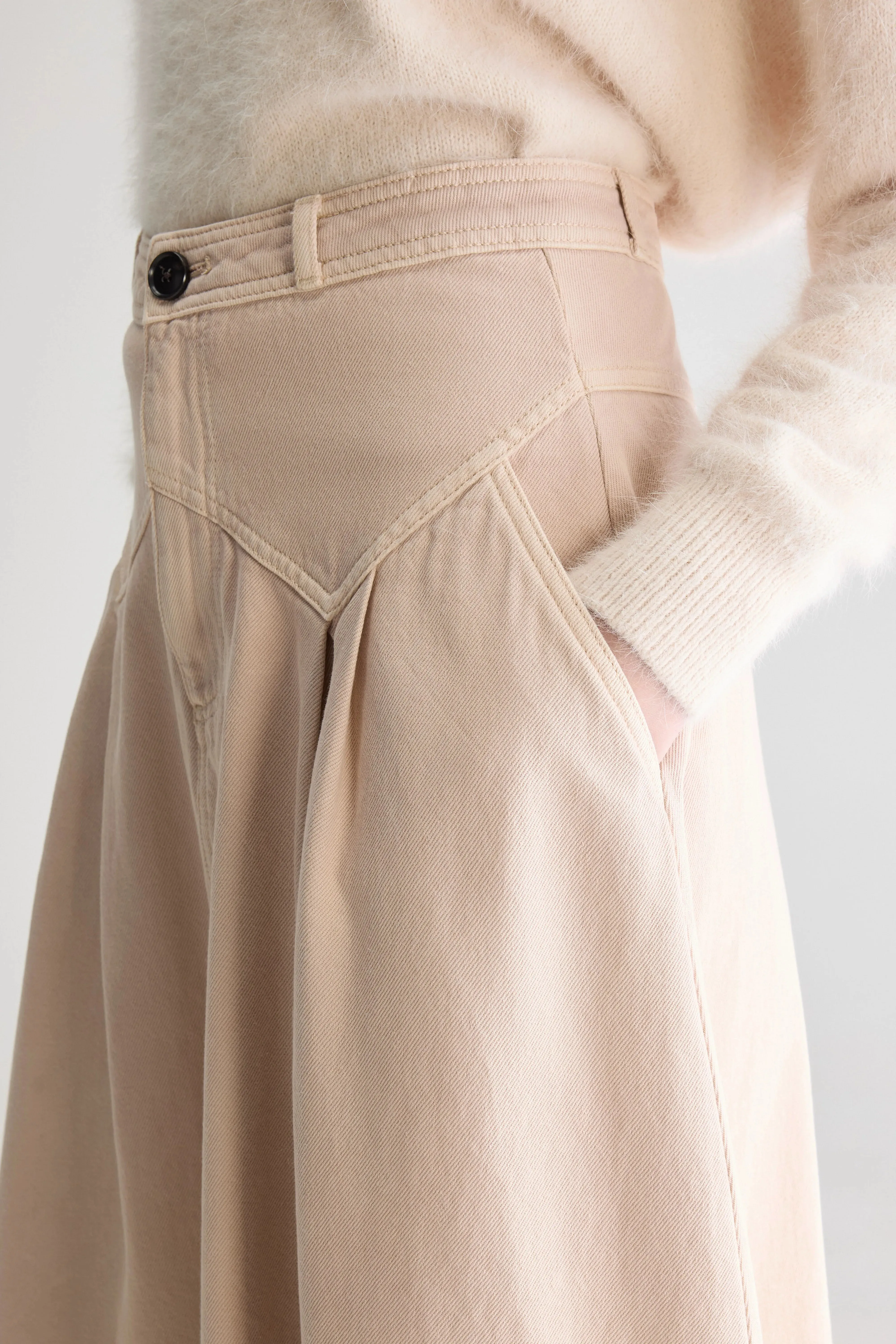 Gala flared mid skirt (251 / W / MOON) Sustainable Wear