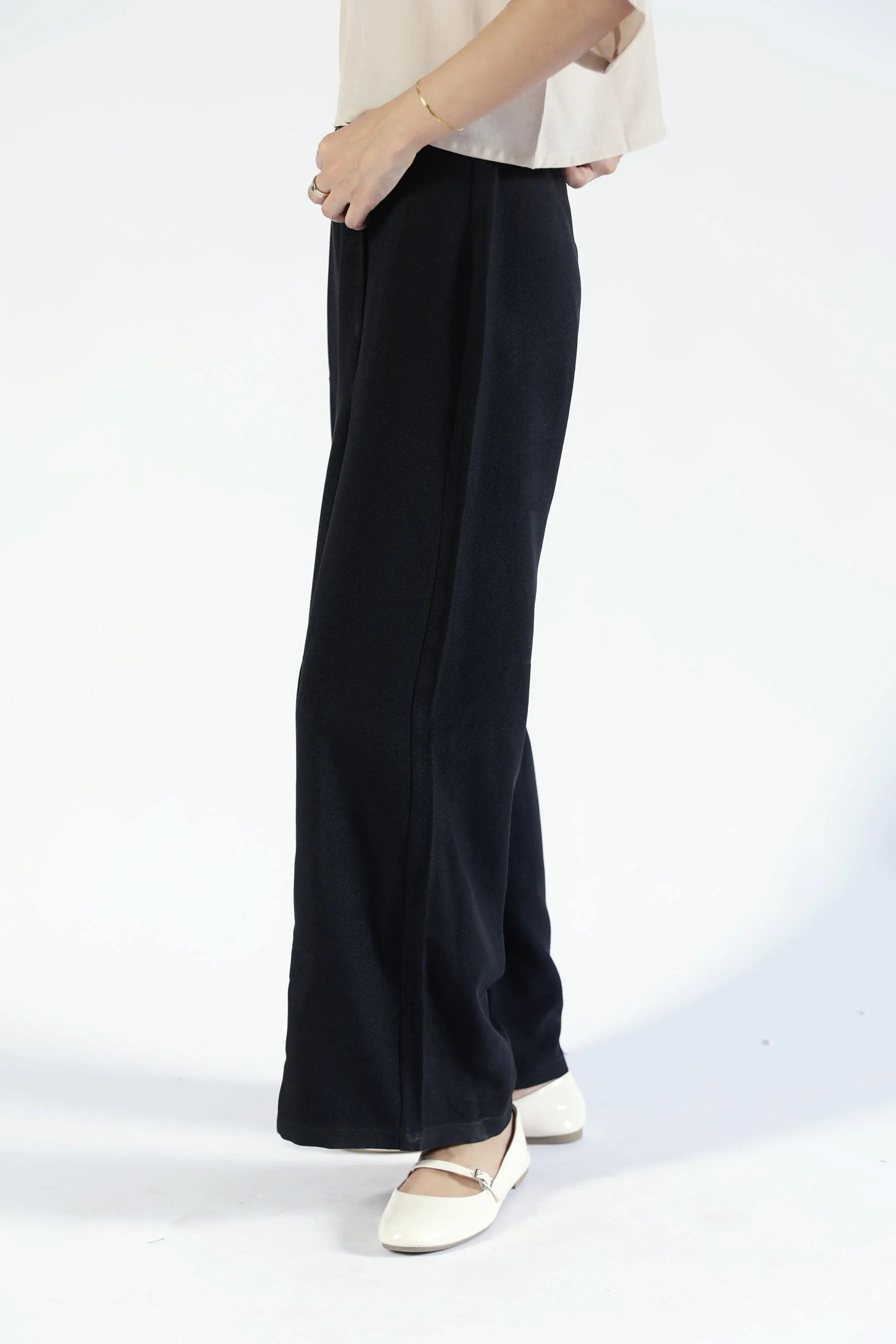 Soft Interior Effortless Comfort WIDE LEG PANTS WITH FRONT SEAM DETAIL