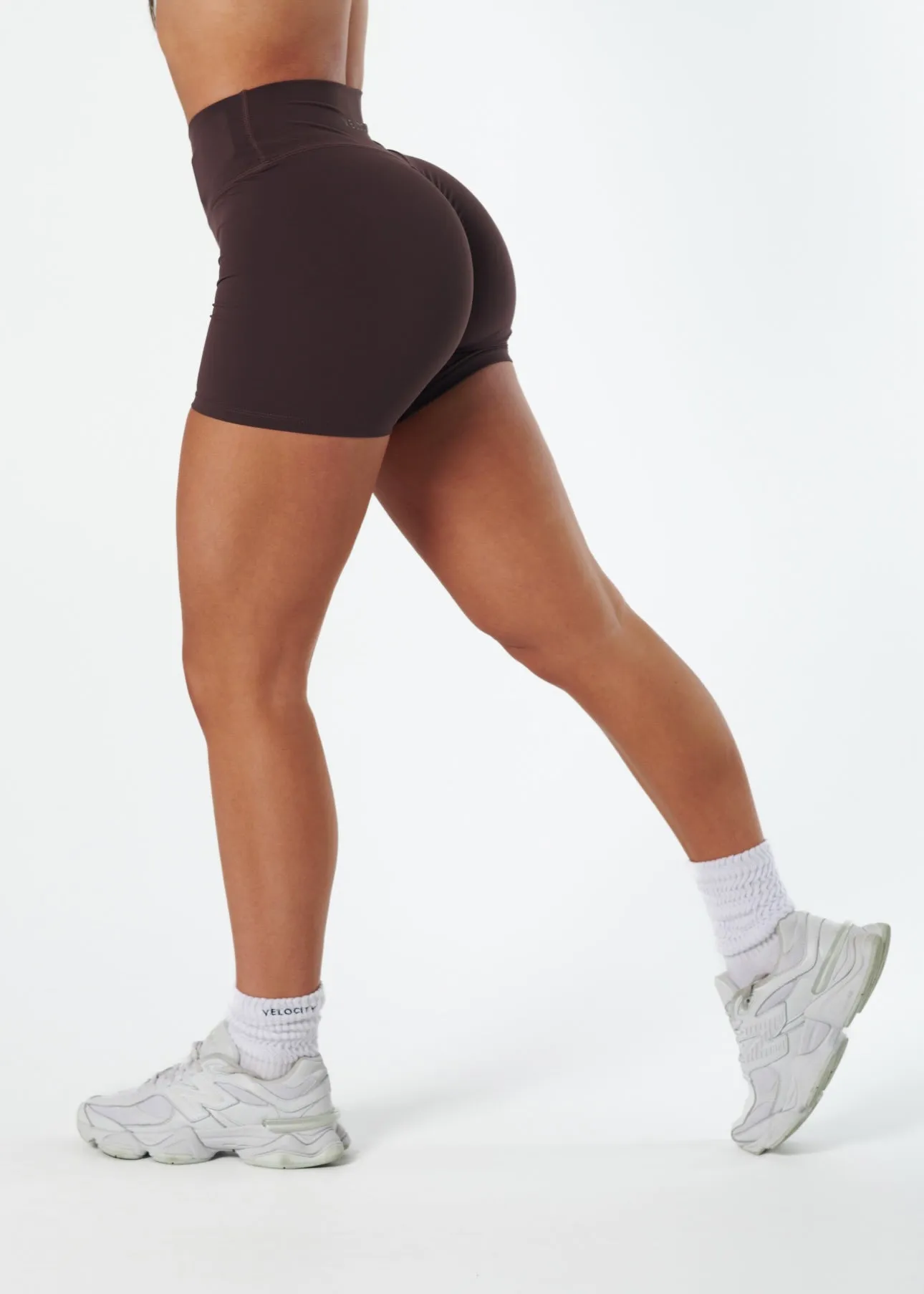 mountain style Breezy Comfort SERENE INVISIBLE SCRUNCH SHORTS - COCOA