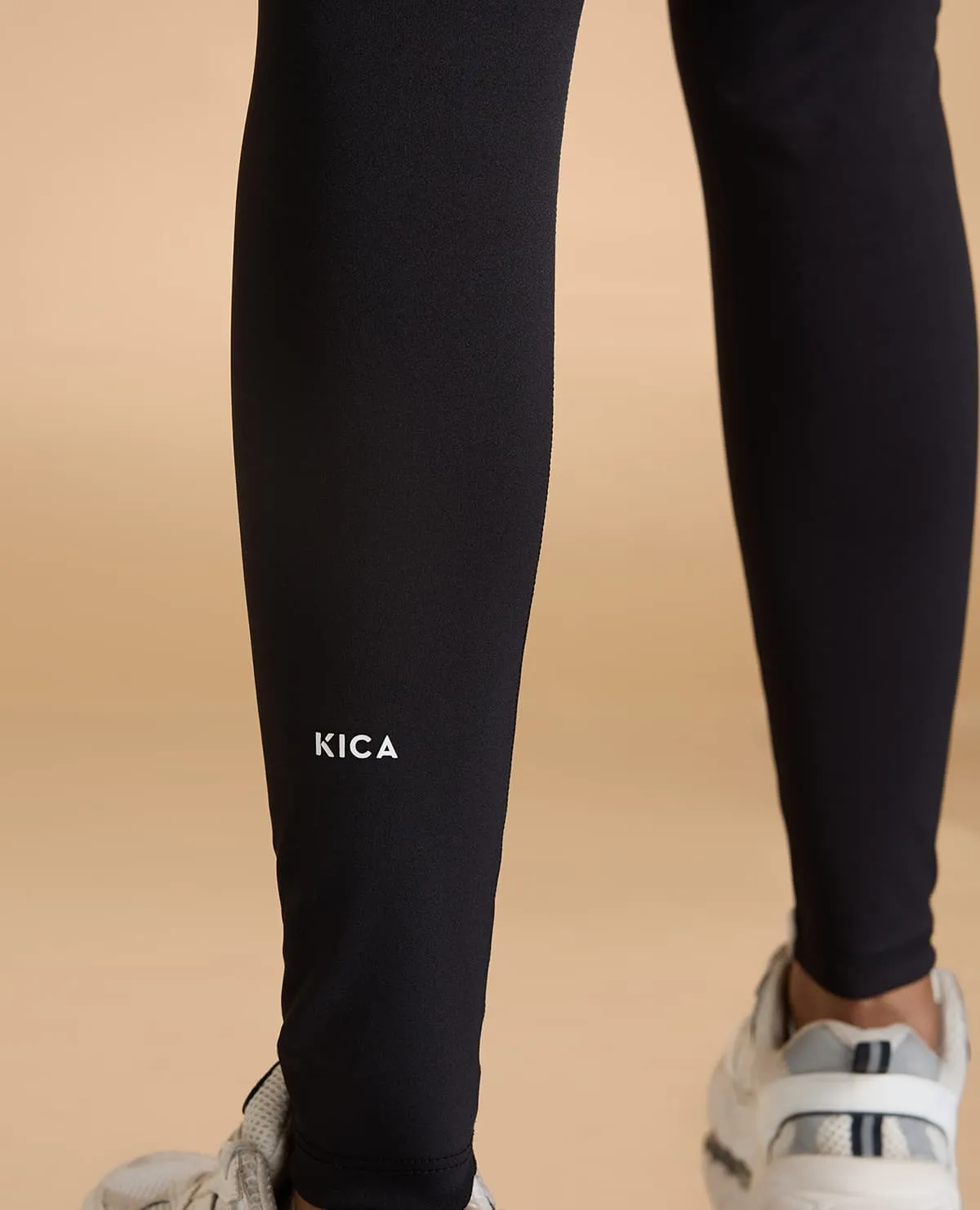 Breeze Feel Ruched Waistband Leggings in Second SKN With Back Pocket