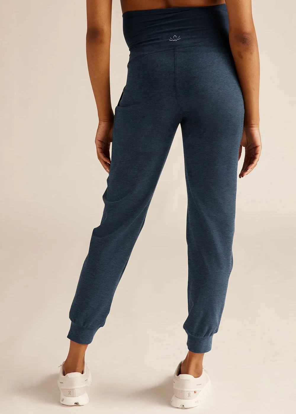 Beyond Yoga Beyond The Bump Maternity Midi Jogger - Nocturnal Navy Carry Ease