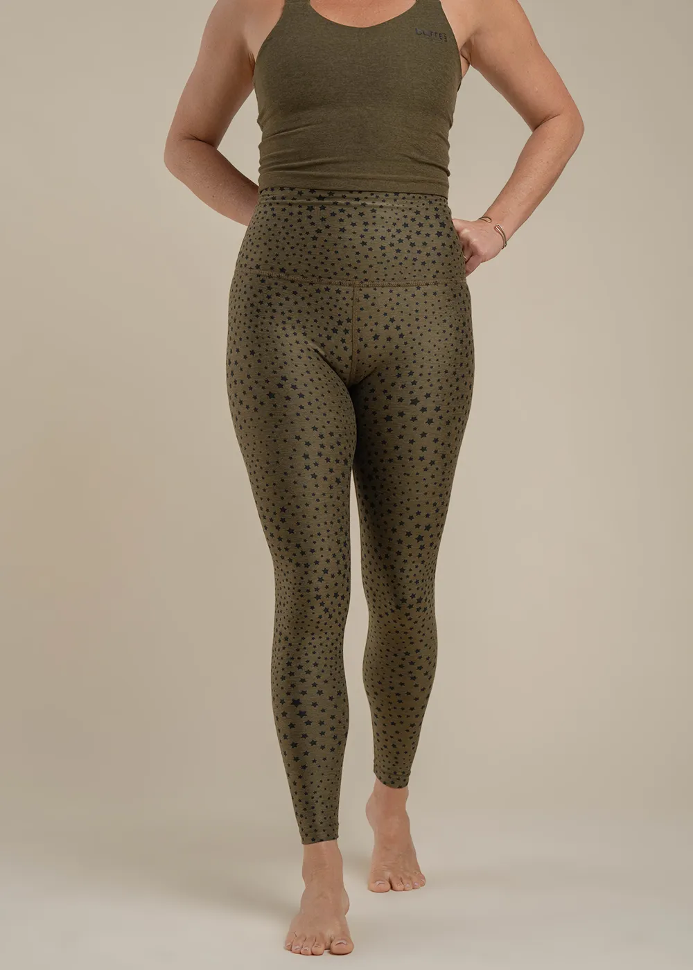 Softmark Caught in the Midi High Waisted Legging AdjustableHemline Outdoor Shirt