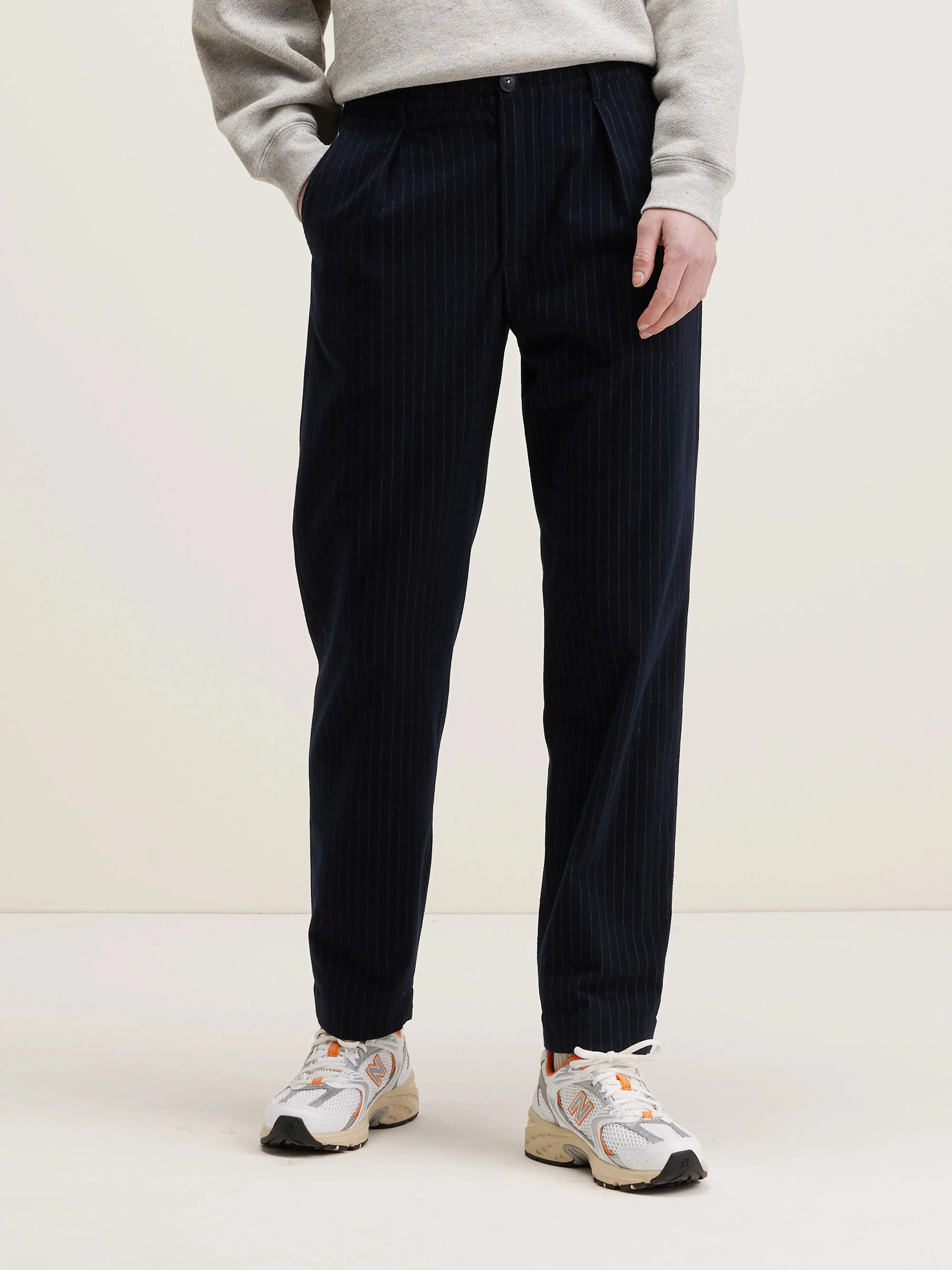 All-Purpose Wear Core Utility Villa pleated trousers (242 / W / STRIPE A)