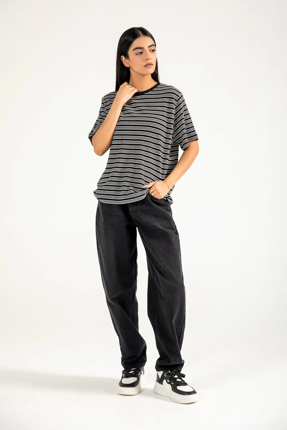 STRIPED TEXTURED REGULAR TEE LightweightWeave HighNeckStyle
