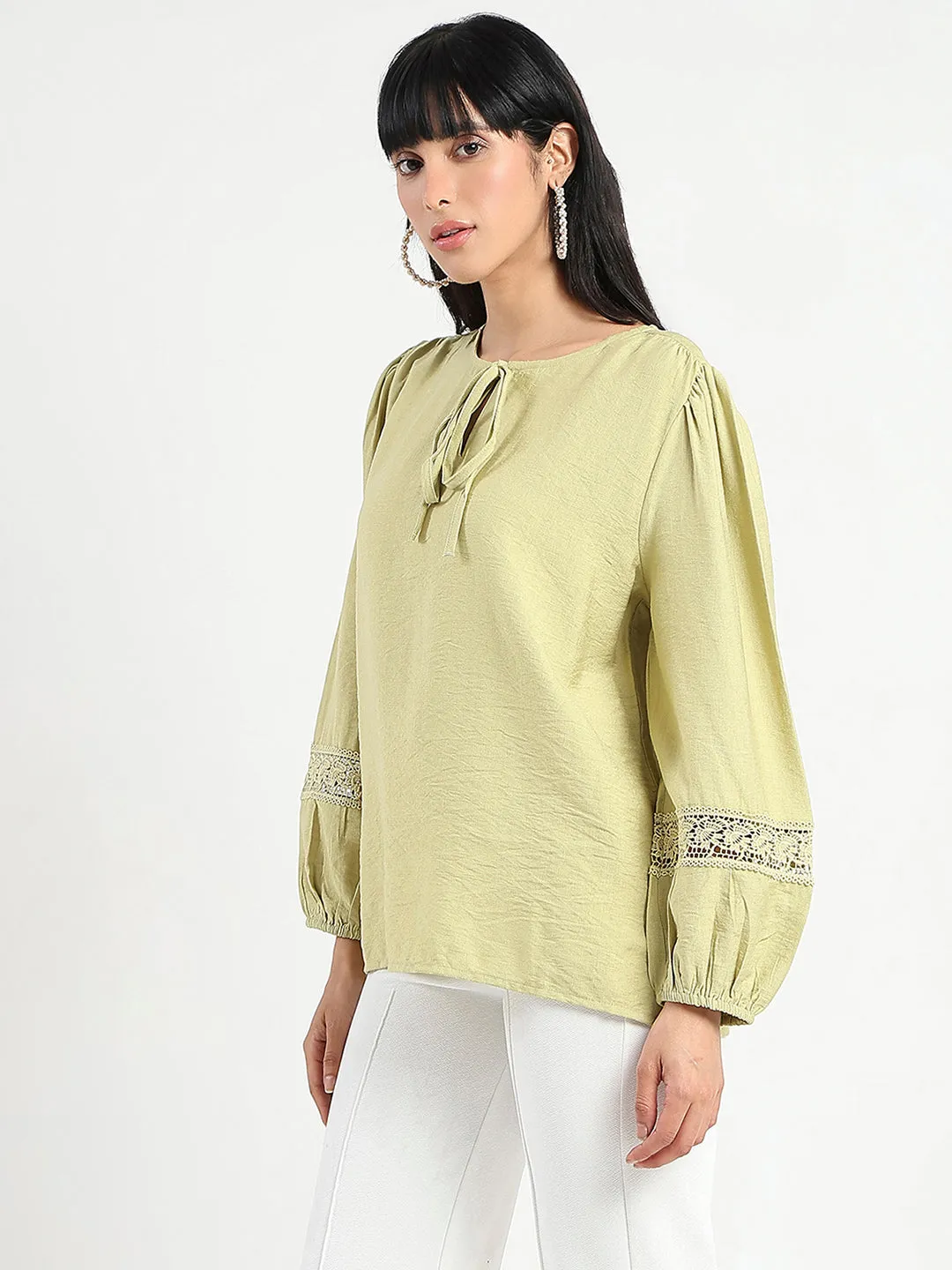 Thermal Insulation QuickEvaporation Madame Tie Neck Green Rayon Blend Top