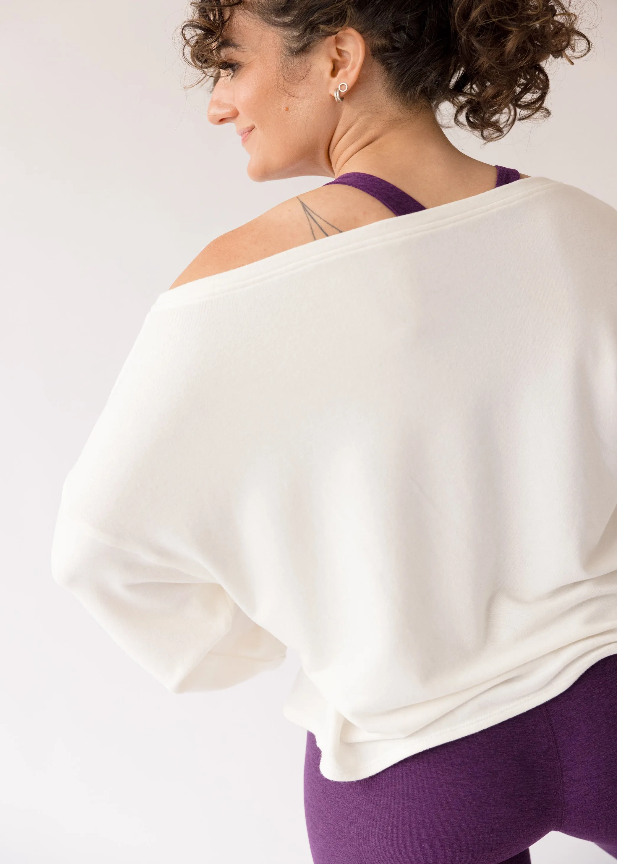 Let Loose Pullover - Fresh Snow Hypoallergenic Fibers Light Flow