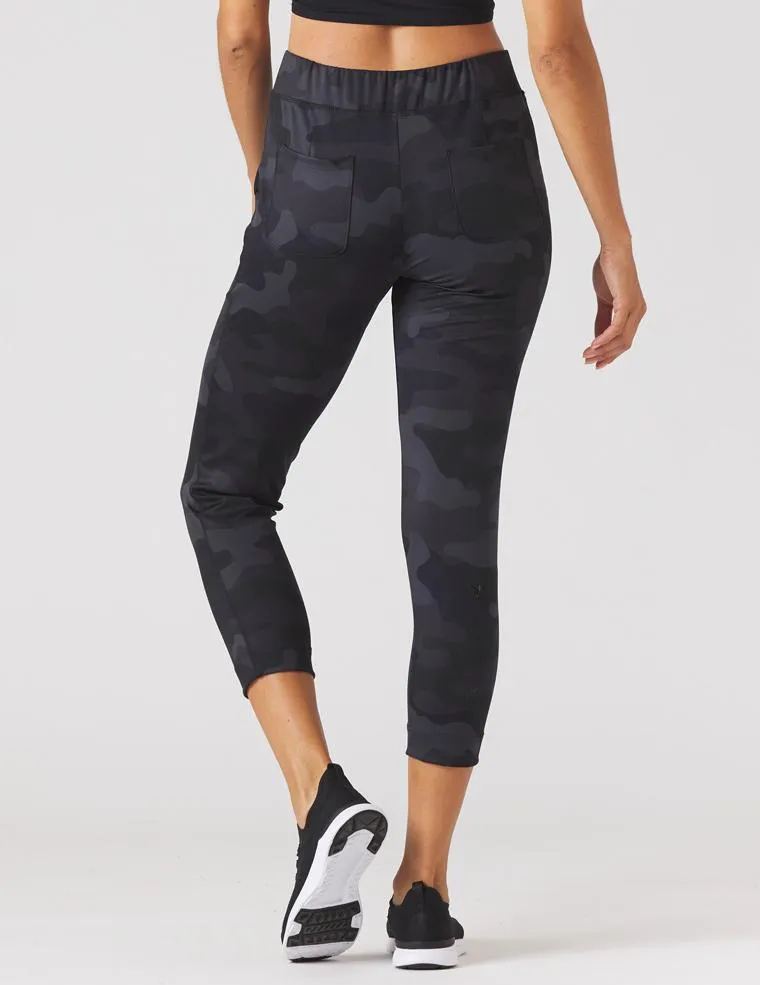 Flattering Design FourWayStretch Glyder Travel Pant