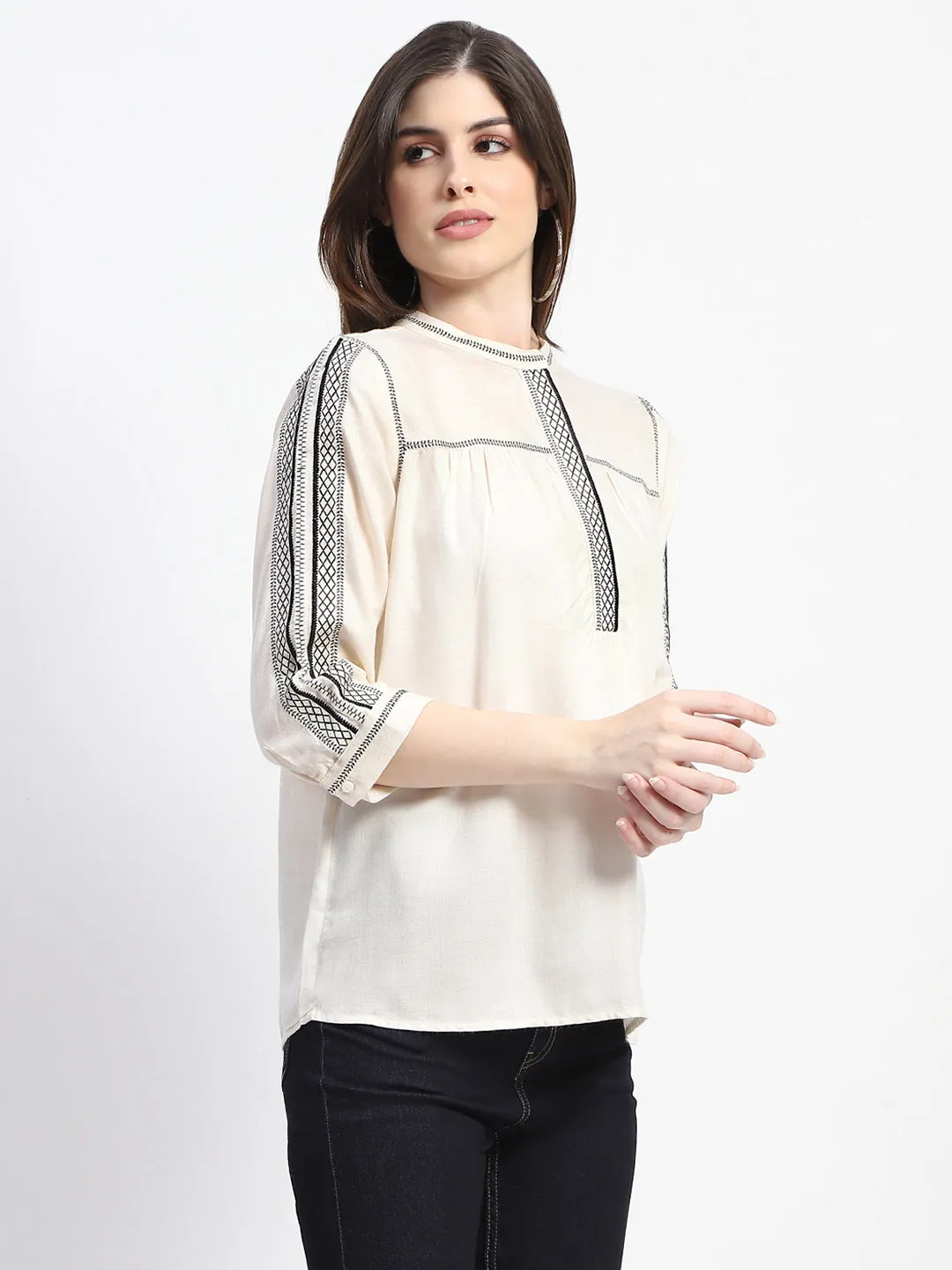City Casual Style Mood Madame Embroidered Off White Top