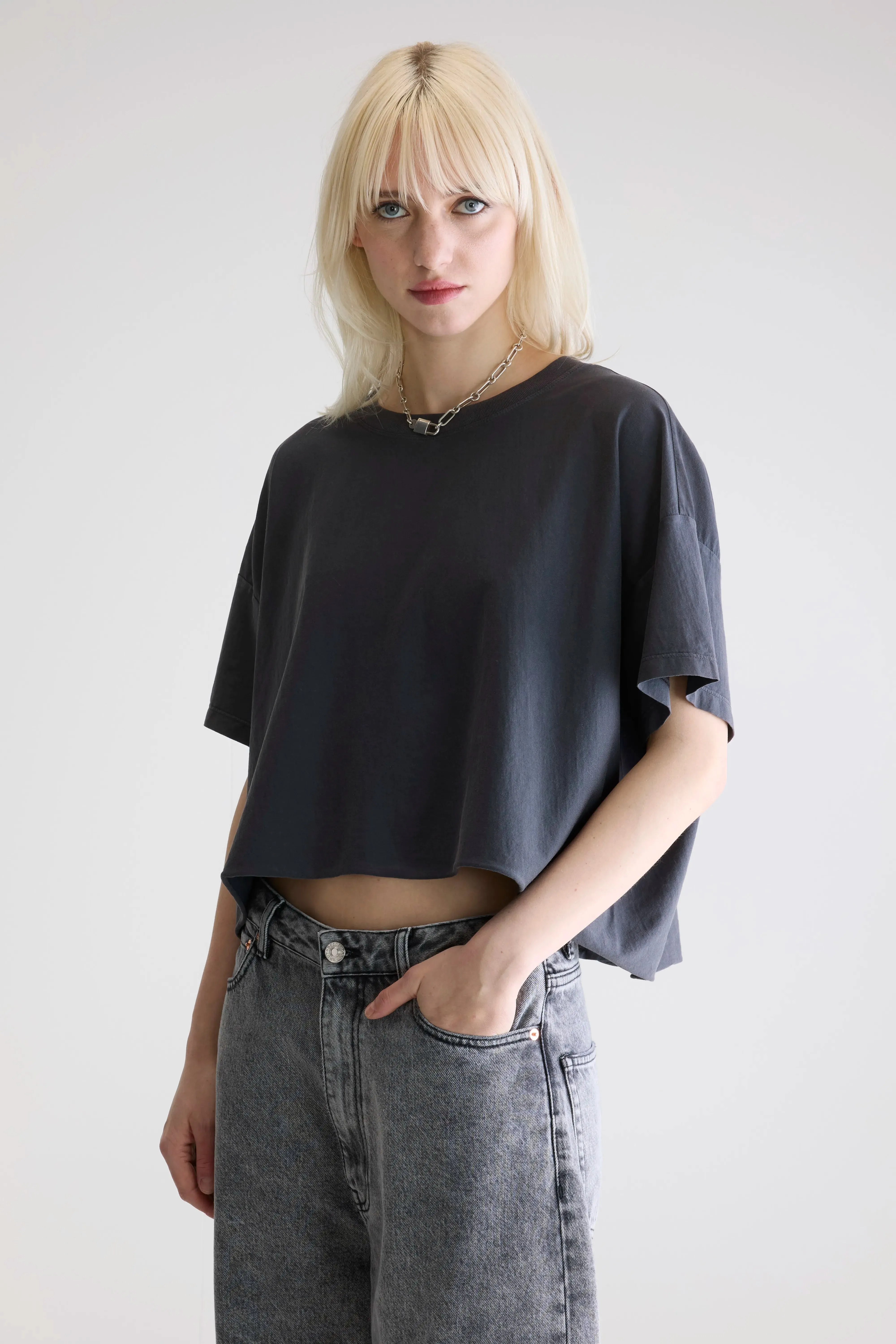 Farpy cropped t-shirt (252 / W / BLACK SAND) Cozy Layer Trendy Top