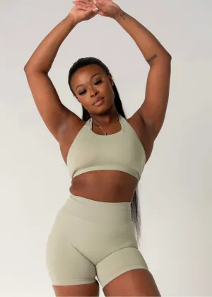 Versatile Closure ULTIMATE SEAMLESS HALTER - SAGE