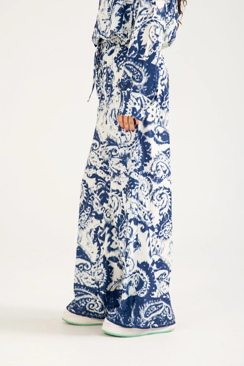 PRINTED SATIN TROUSER Breathable back panel RegularFit