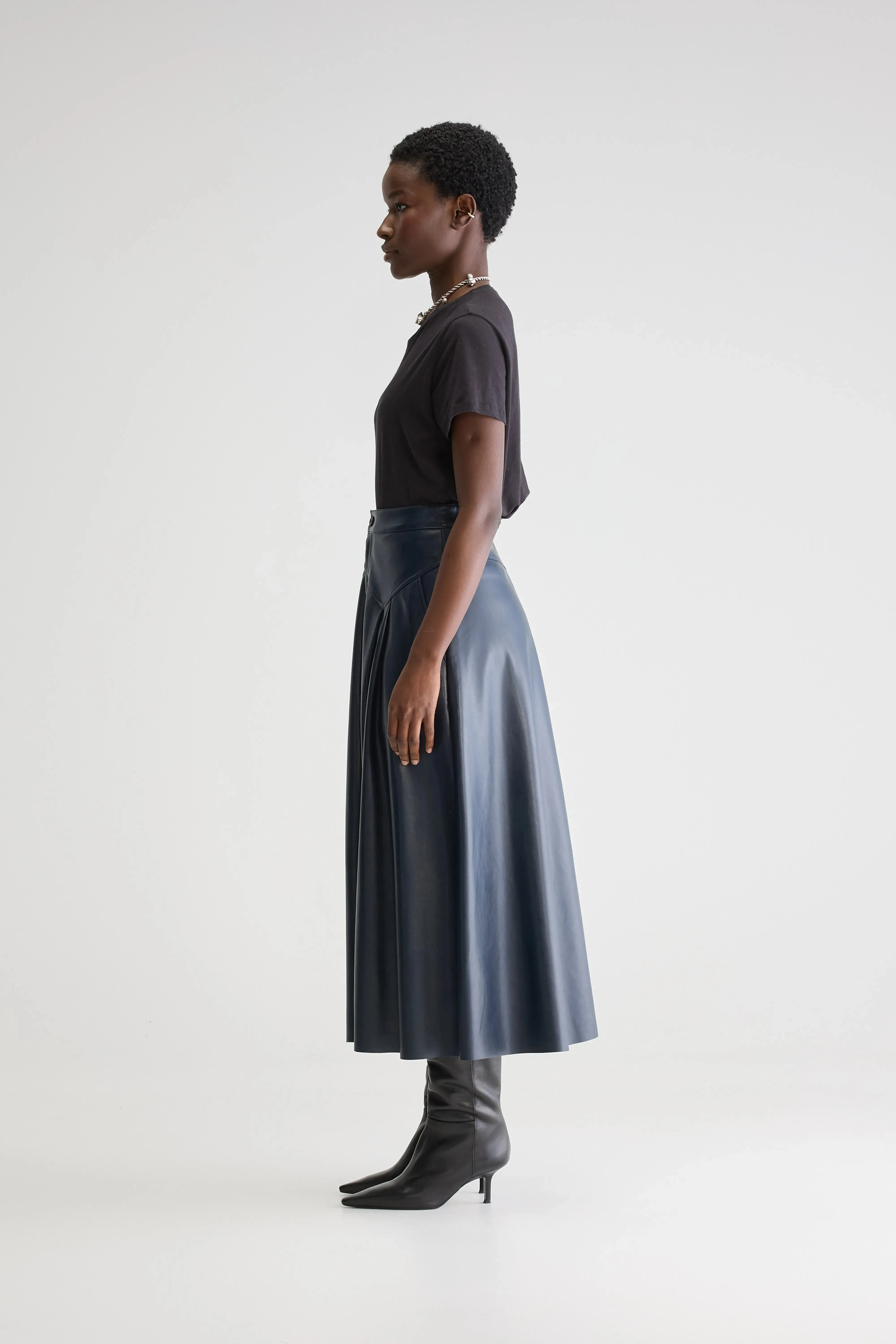 Run Ready Gala flared mid skirt (251 / W / CAPTAIN)
