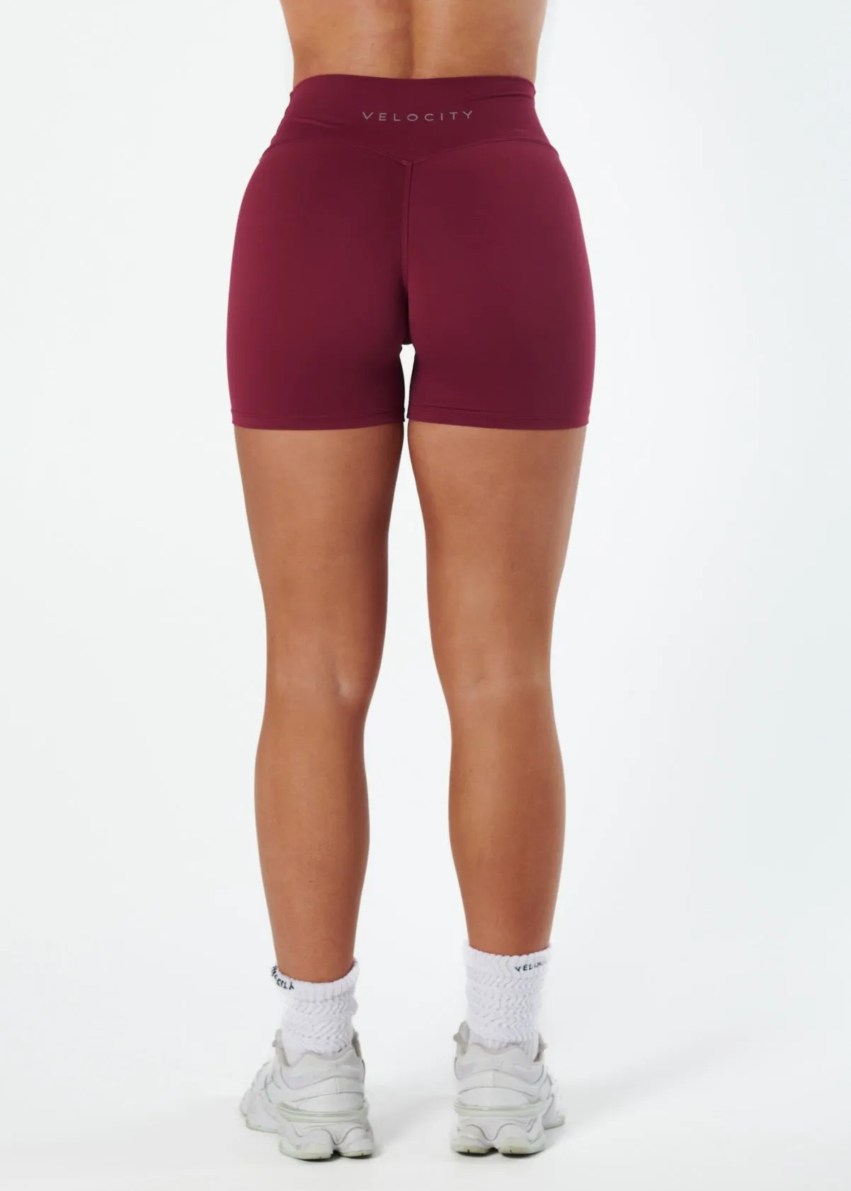 Comfortable Design SERENE INVISIBLE SCRUNCH SHORTS - CRANBERRY