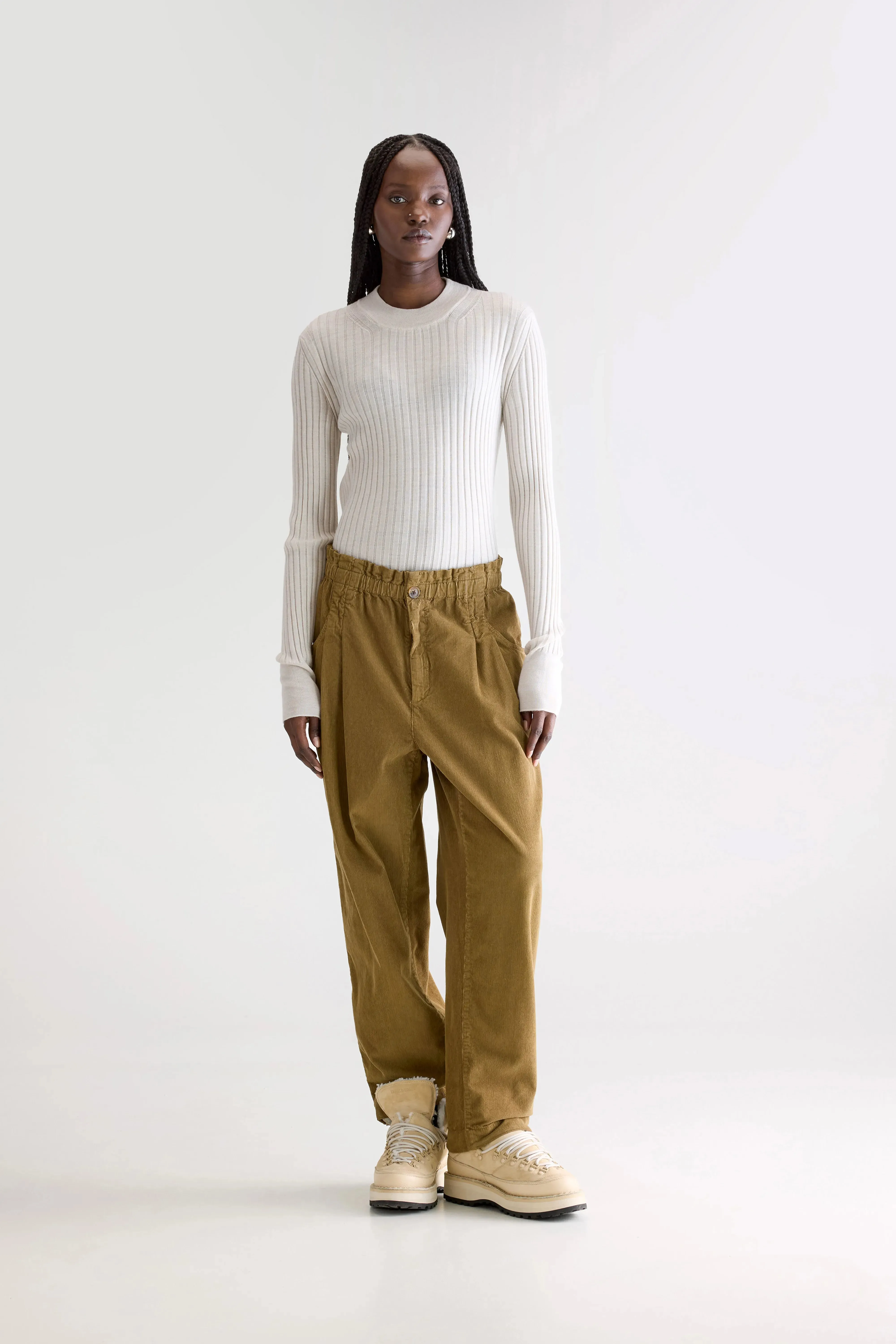 Lightweight Feel Compact Storage Winona paperbag trousers (252 / W / TABAC)